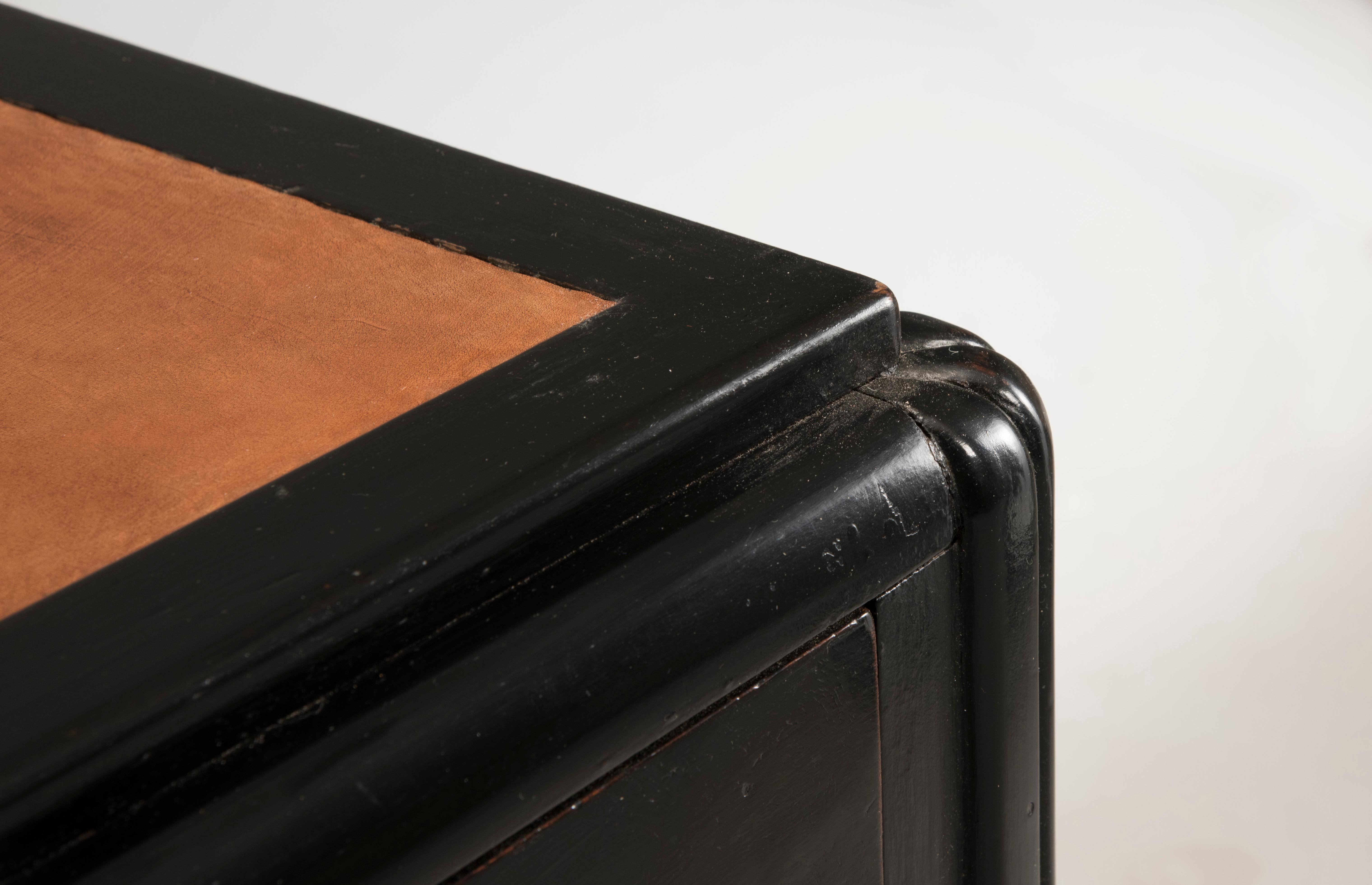 Art Deco Black Ebonized Wood Leather Top Desk 4