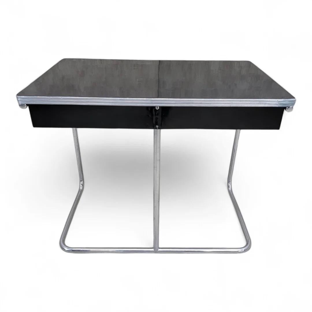 Scrivania a 2 cassetti con cornice tubolare in smalto nero Art Deco in vendita 1