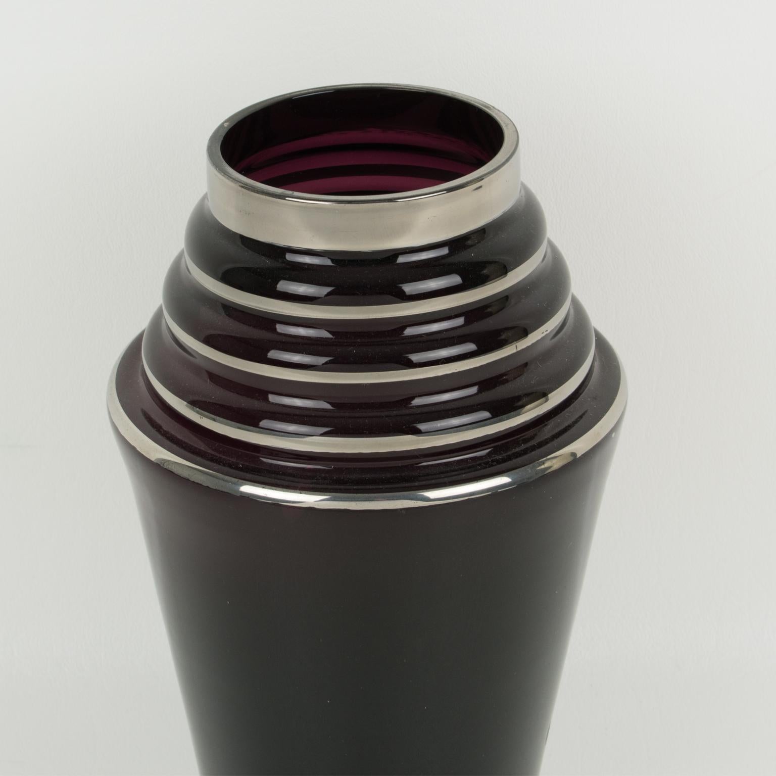 Schwarze Art-Déco-Vase aus Glas mit Silberüberzug, Frankreich 1930er Jahre (Art déco) im Angebot