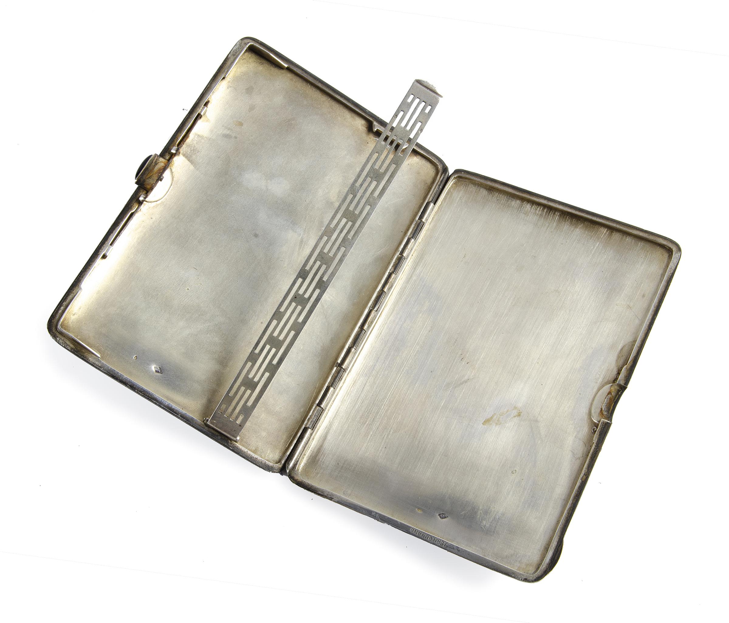 Etui à cigarettes Art Déco en laque noire et bronze doré par Jean Dunand, France Bon état - En vente à North Miami, FL