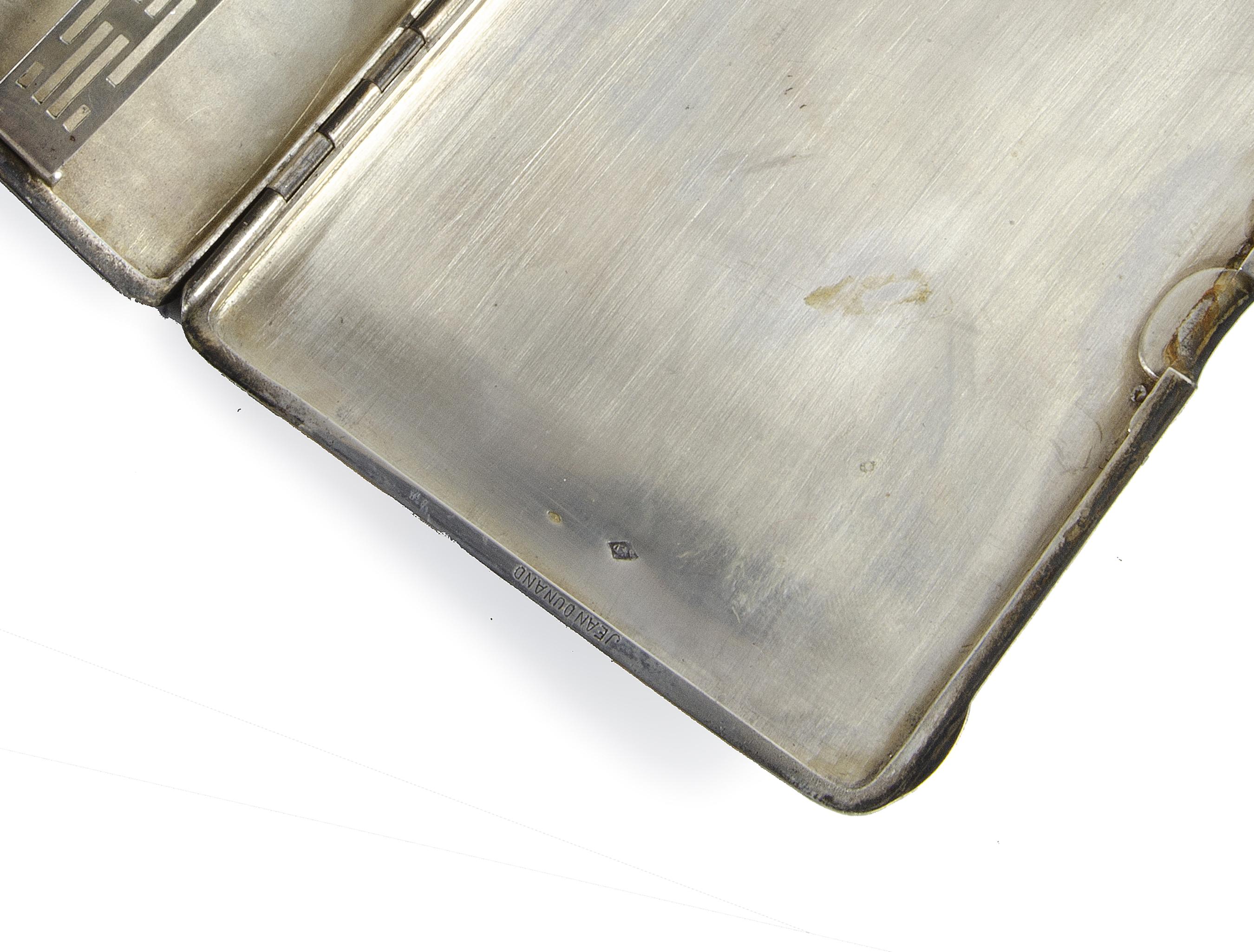 Milieu du XXe siècle Etui à cigarettes Art Déco en laque noire et bronze doré par Jean Dunand, France en vente