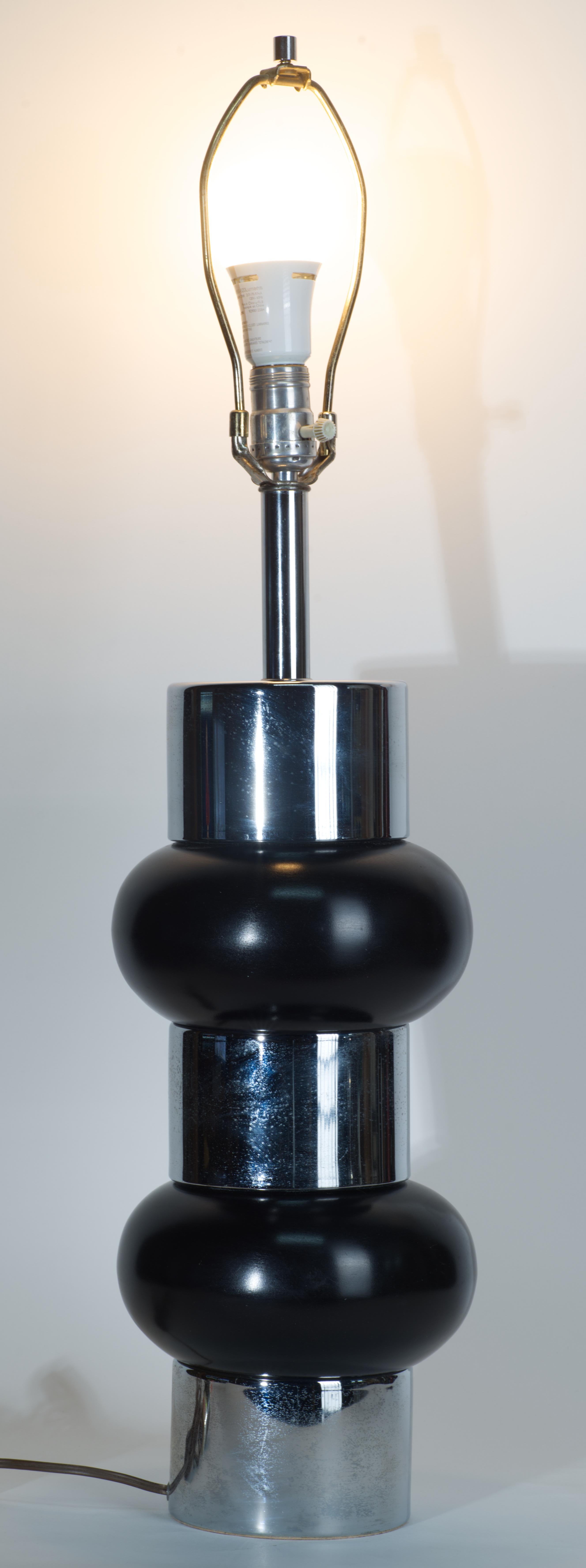 Hand-Crafted Art Deco Black Lacquer and Nickel Stacked Table Lamp For Sale