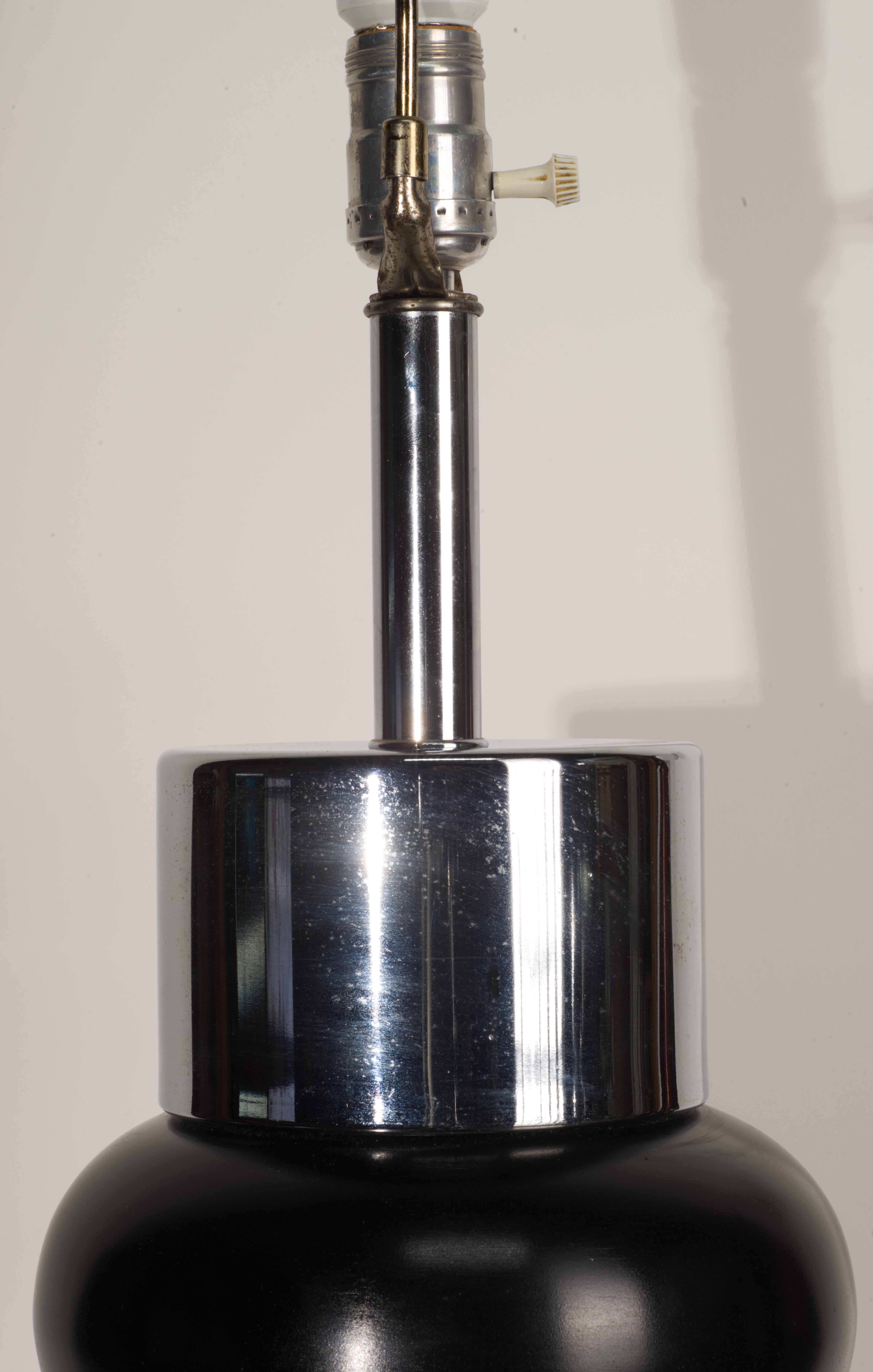20th Century Art Deco Black Lacquer and Nickel Stacked Table Lamp For Sale