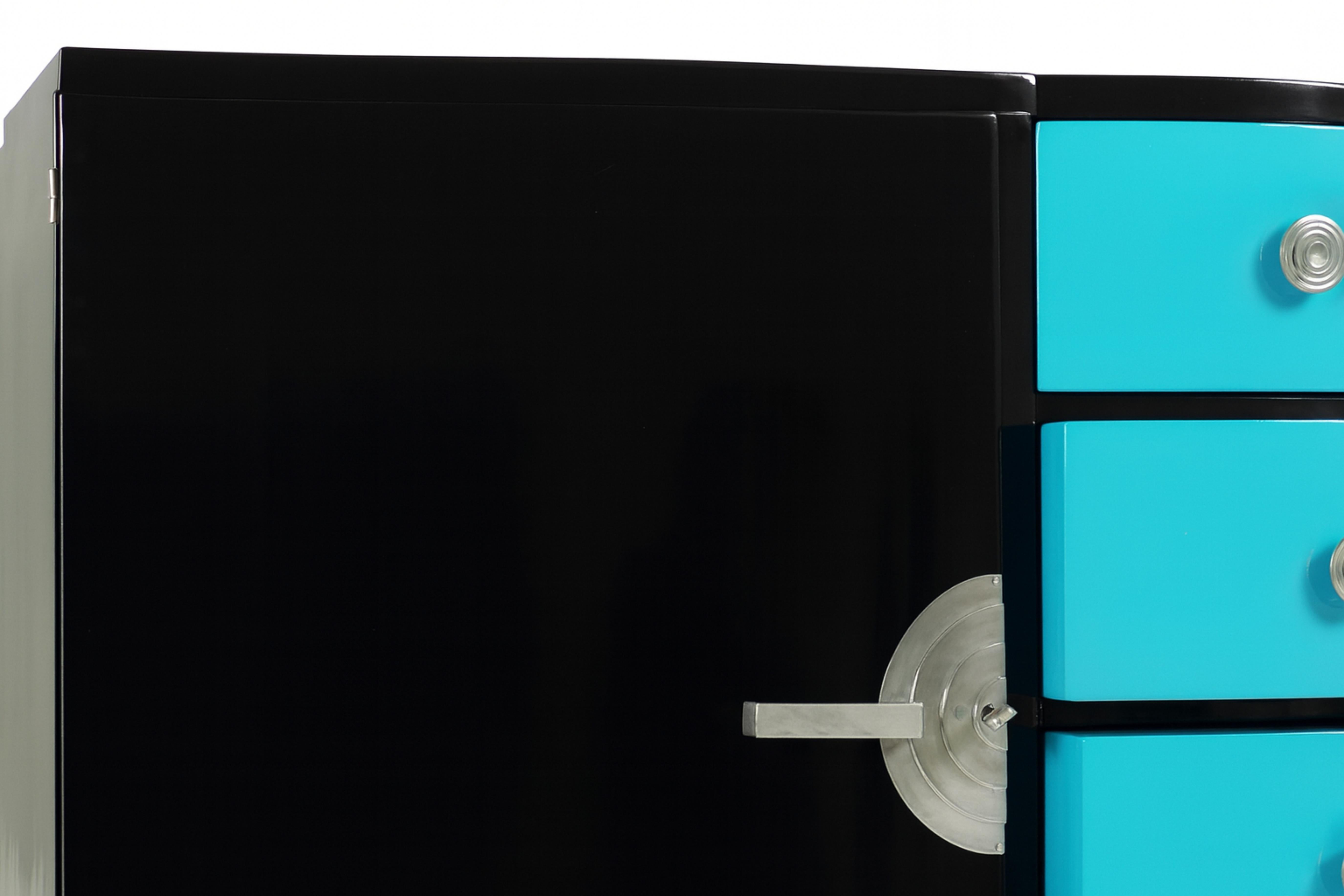 Ottone Credenza Art Deco in lacca nera color uovo blu, 20° secolo in vendita