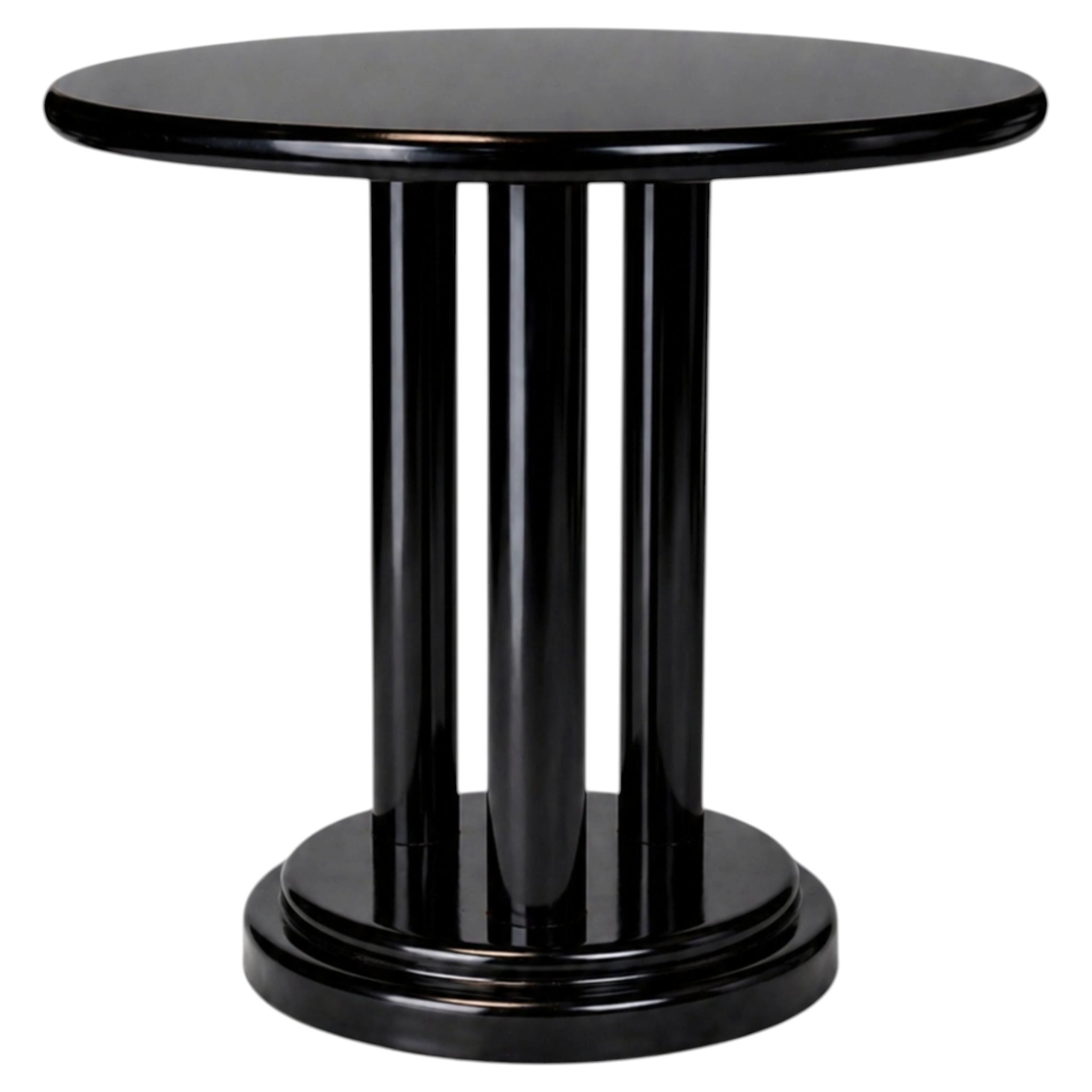 Art Deco Black Lacquer Chestnut Pedestal Table, 20th Century