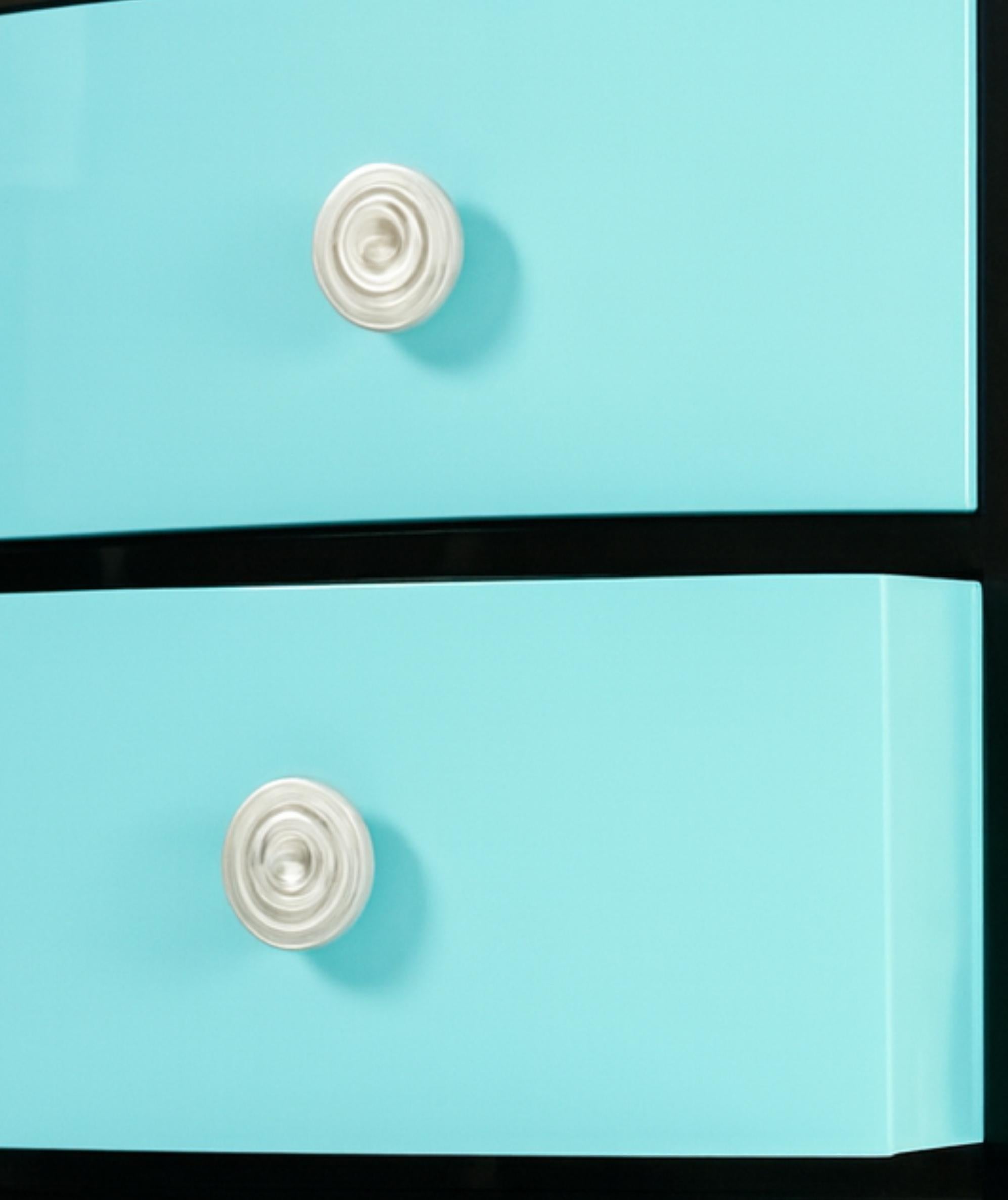 XX secolo Credenza a uovo in lacca nera dorata Art Déco, 20° secolo in vendita