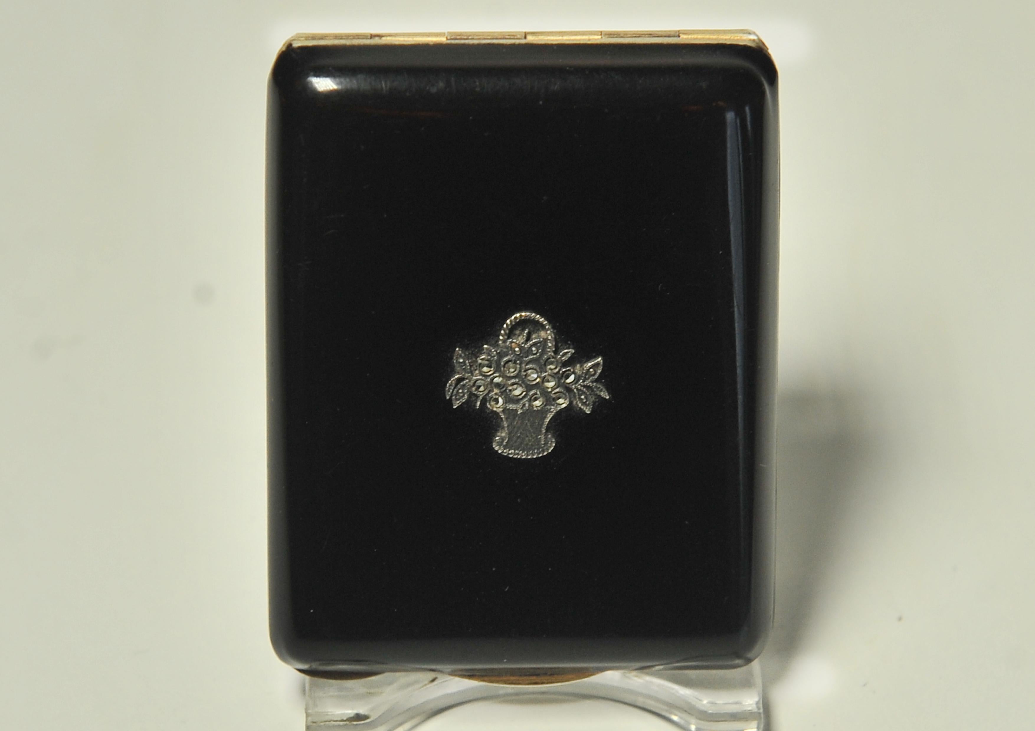 Art Deco Black Lacquer & Marcasite Cigarette Case & Matching Matchstick Case  For Sale 9