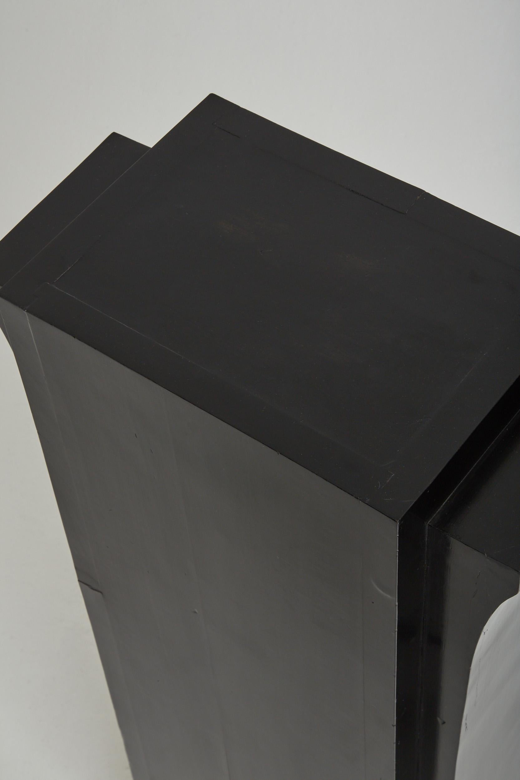 Art Deco Black Lacquer Pedestal 4