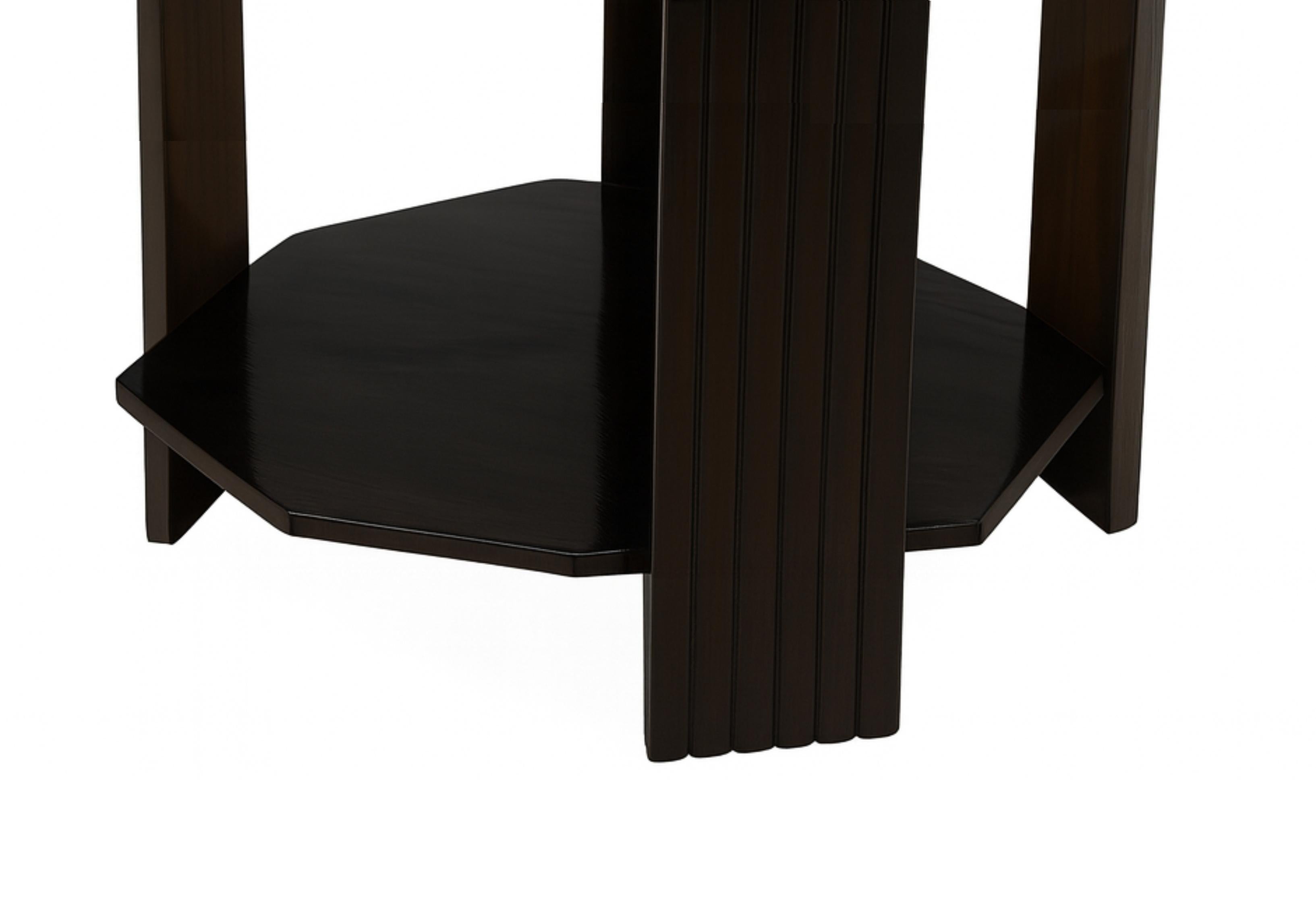 Tavolino con piedistallo in lacca nera Art Déco, 20° secolo In condizioni discrete in vendita a Lisbon, PT