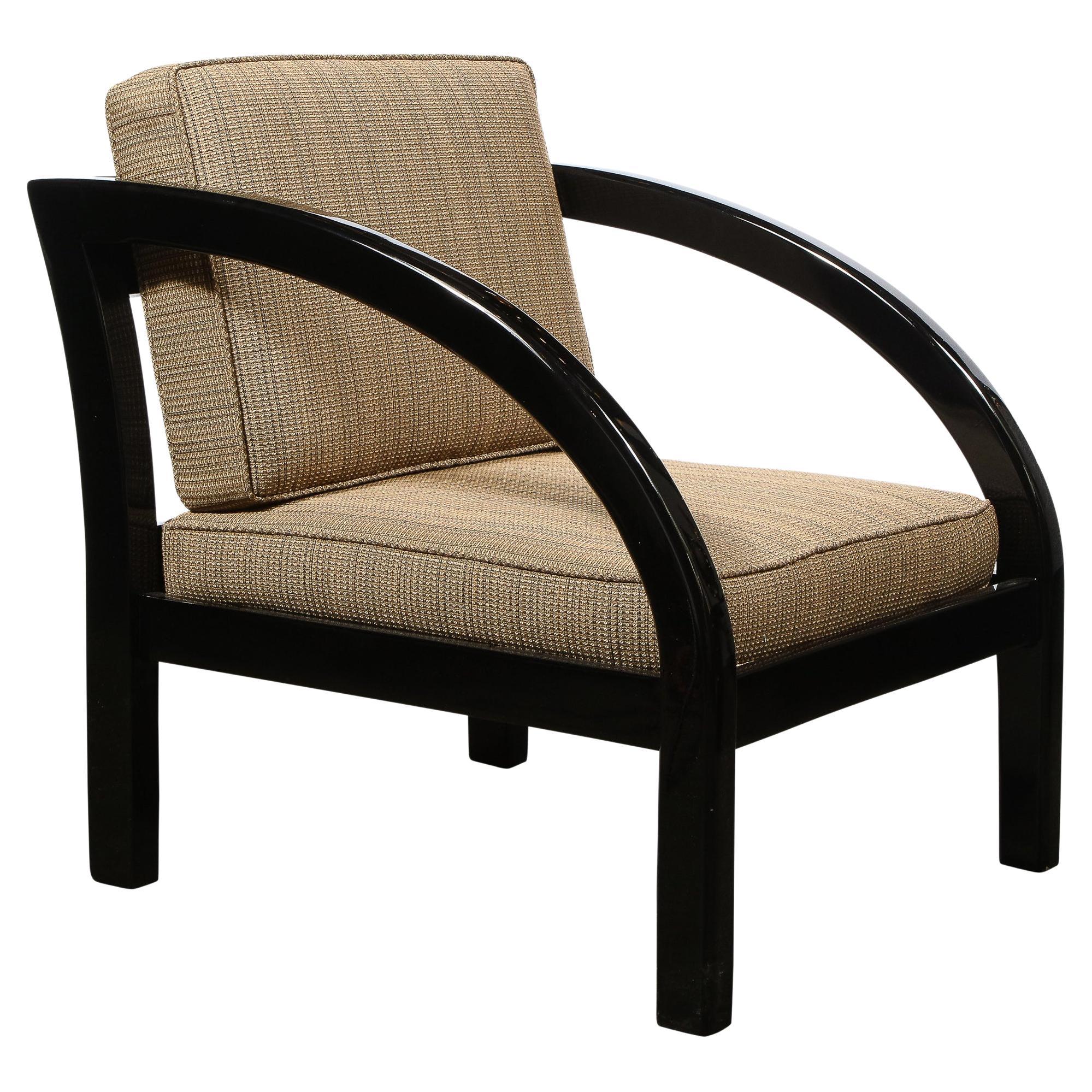 Art Deco Schwarzer Lack Stromlinienförmiger Sessel von Modernage Furniture Company