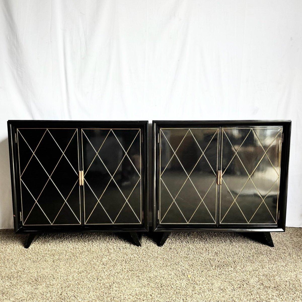 Paire de commodes Art Déco laquées noir et or en vente 4