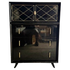 Commode haute Art Déco laquée noire et dorée avec quincaillerie en laiton