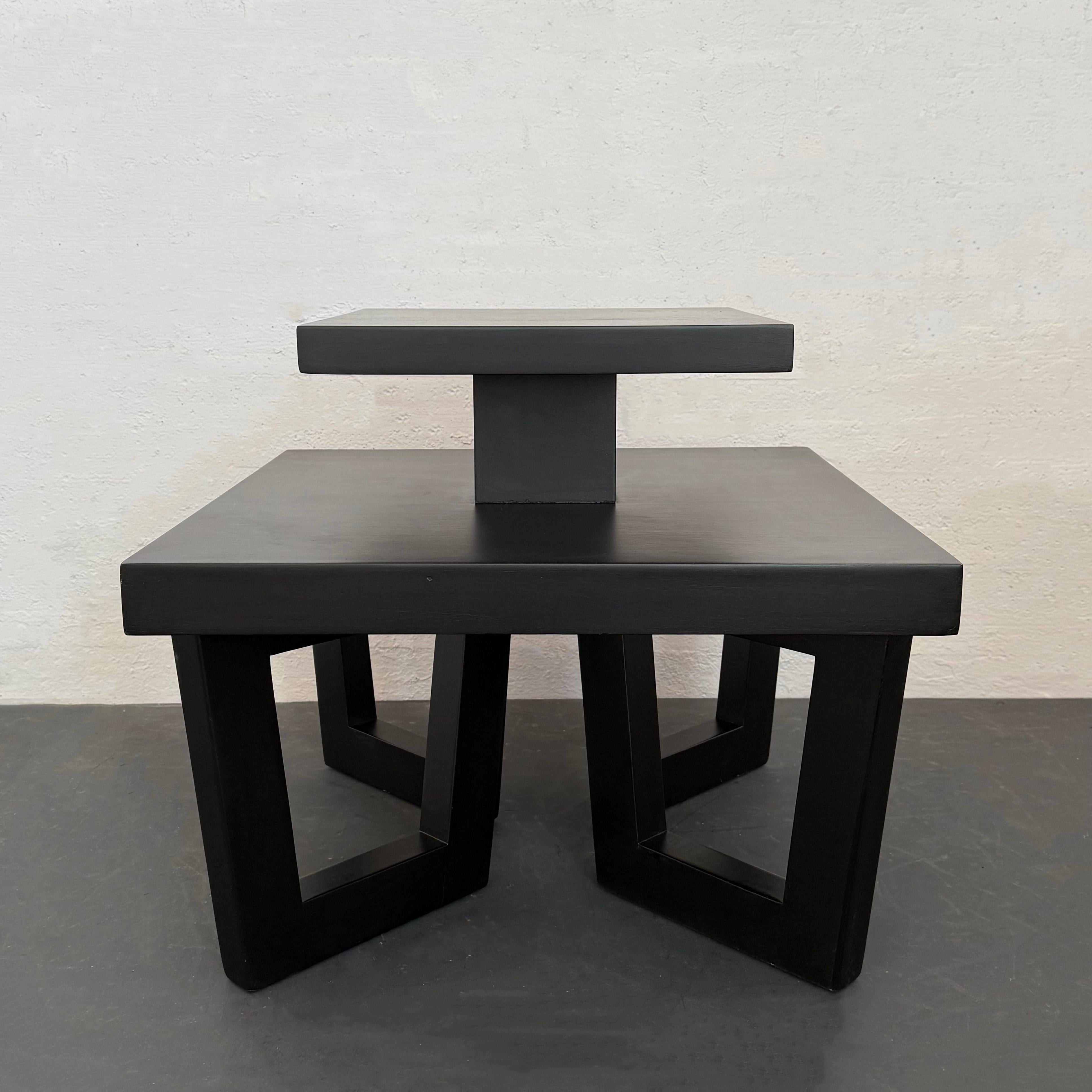 Art Deco Black Lacquered Tiered Side Table In The Style Of Paul Frankl In Good Condition For Sale In Brooklyn, NY