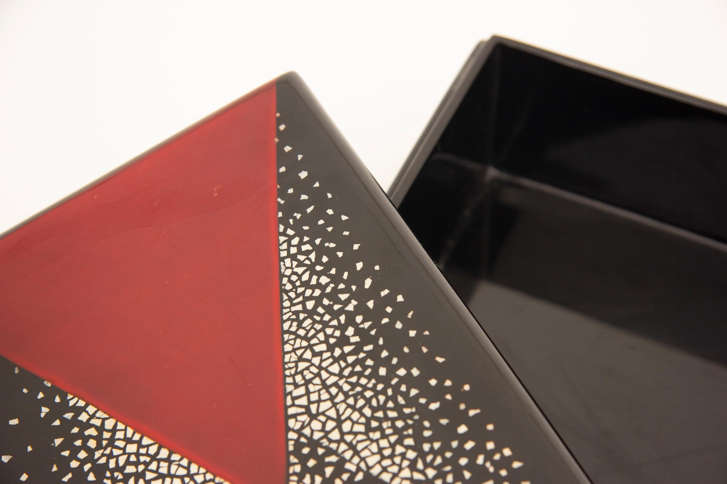 20th Century Art Deco Black & Red Box with Coquille D'oeuf in the Manner of Rene Chauvot