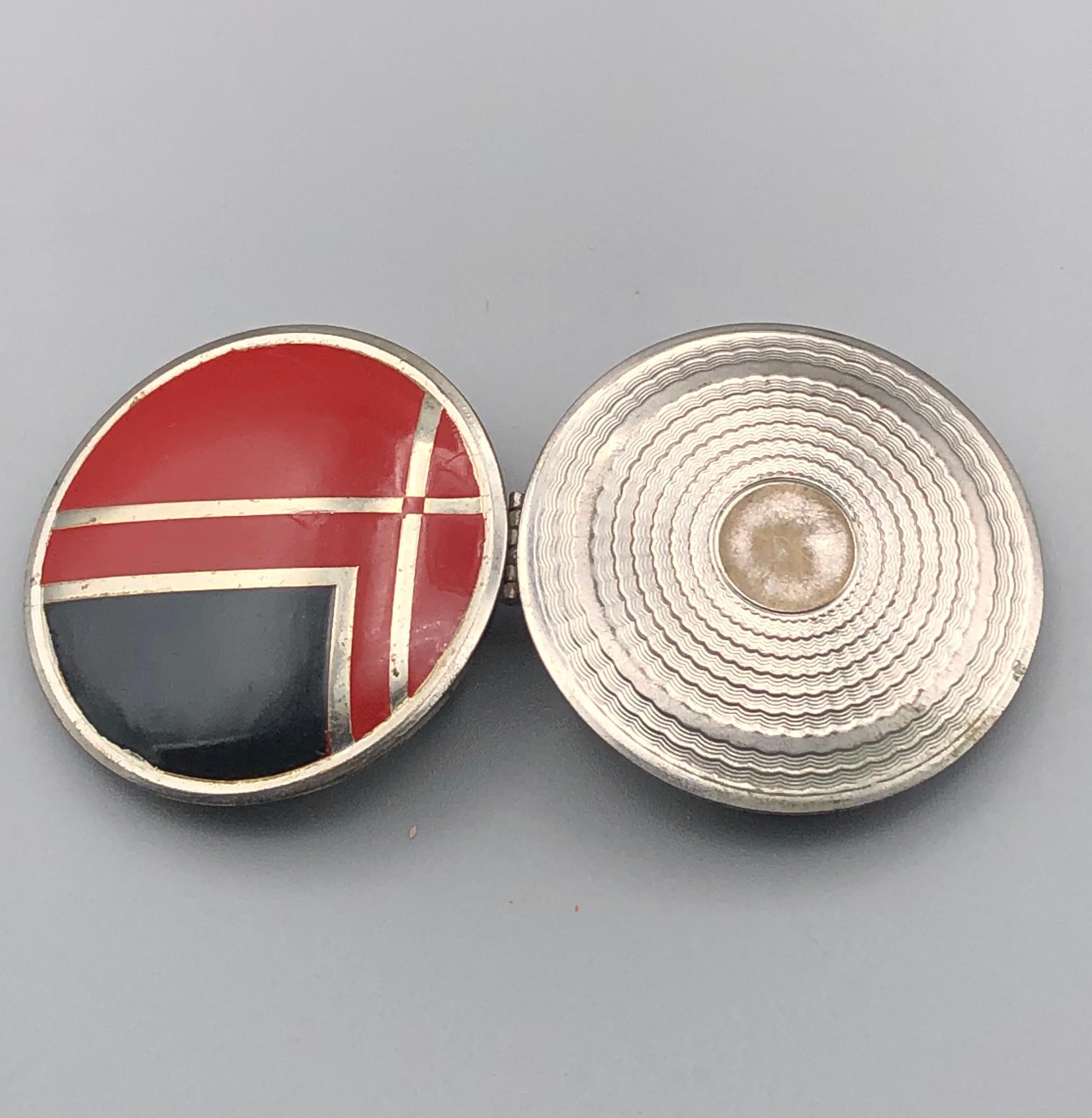 Art Deco Black & Red Enamel Round Powder Compact 1920's For Sale 1