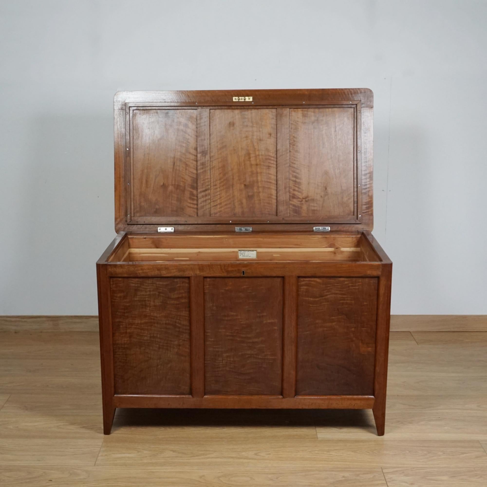Art Deco Blanket Chest by Betty Joel Signed and Dated In Good Condition For Sale In Forest Row, East Sussex