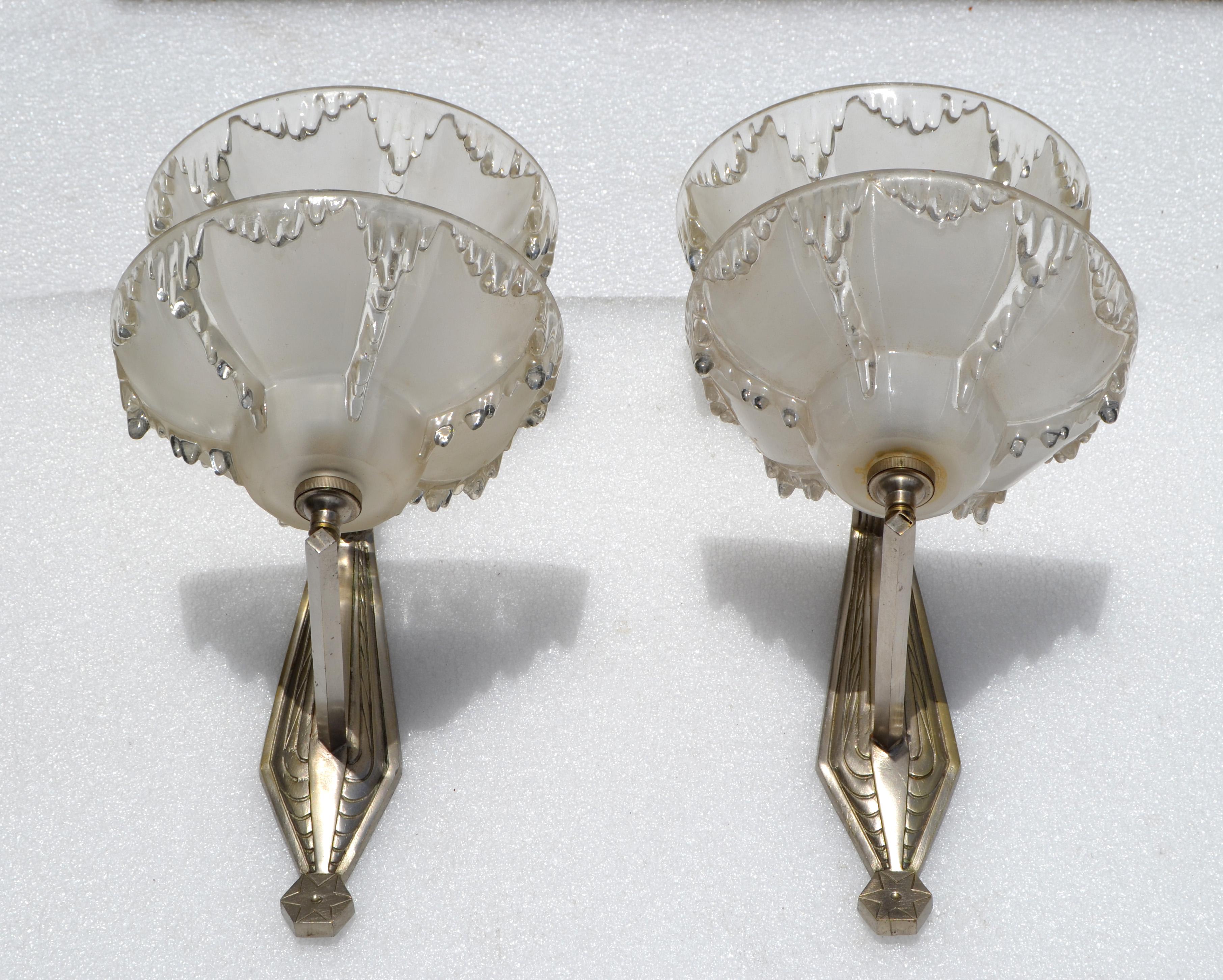 Art Deco Blown Murano Glass & Steel Wall Sconces France Mid-Century Modern, Pair For Sale 1