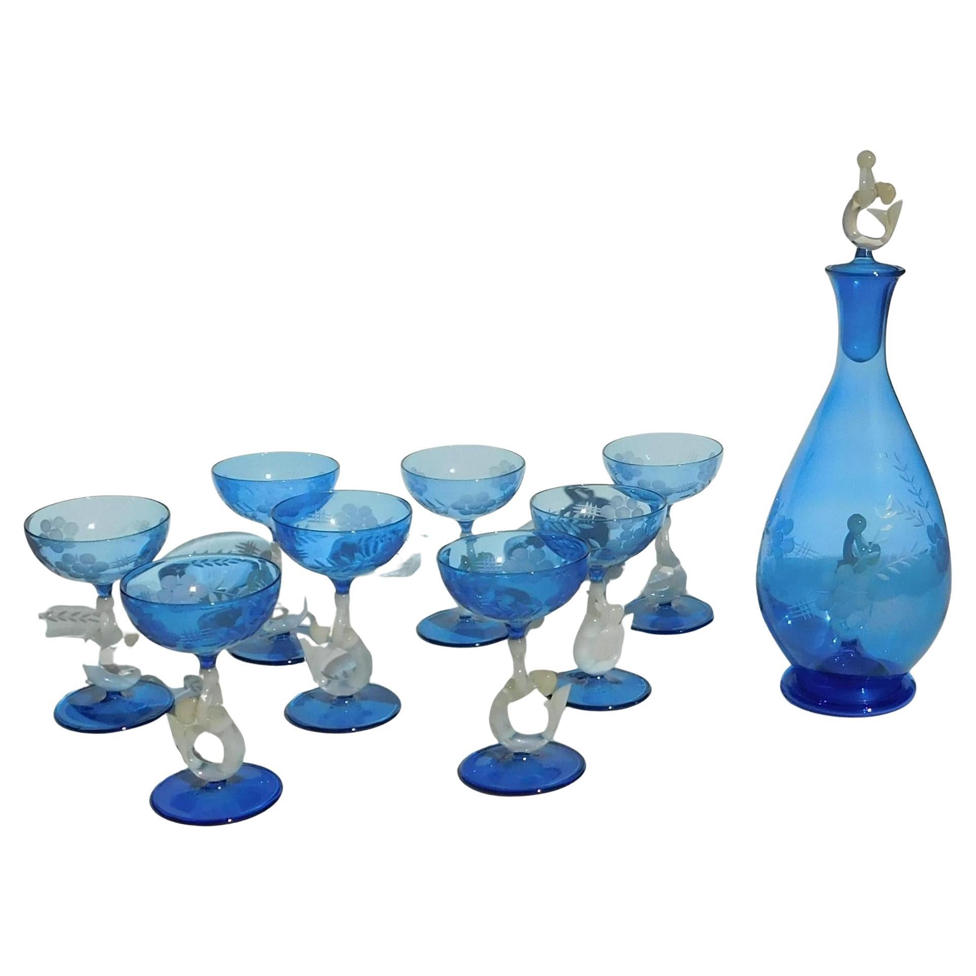 Juego de decantador de sirena Art Déco de cristal Bimini Glass azul austriaco con 8 copas en venta