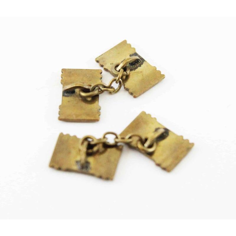 Unique Art Deco vintage blue enamelled cuff-links, gold plated metal. 
so beautifully made, delicate and so elegant. 

Size: Rectangular: 1.4 cm x 8 mm, chain 1.8 cm
Condition: Excellent vintage condition


