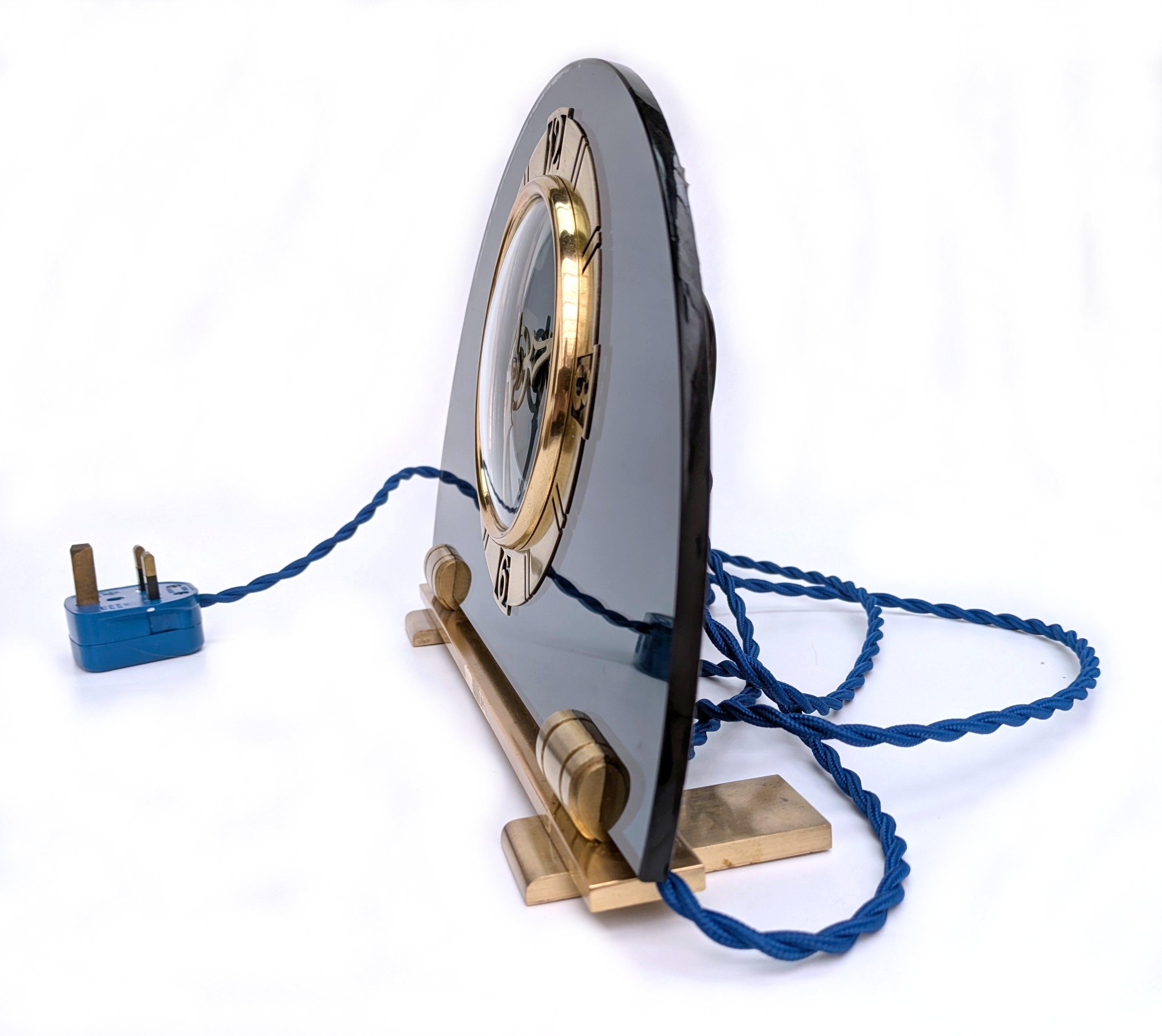 Electric Mantle-Uhr aus blauem Glas und Messing im Art déco-Stil, von Smiths, um 1930 im Angebot 1