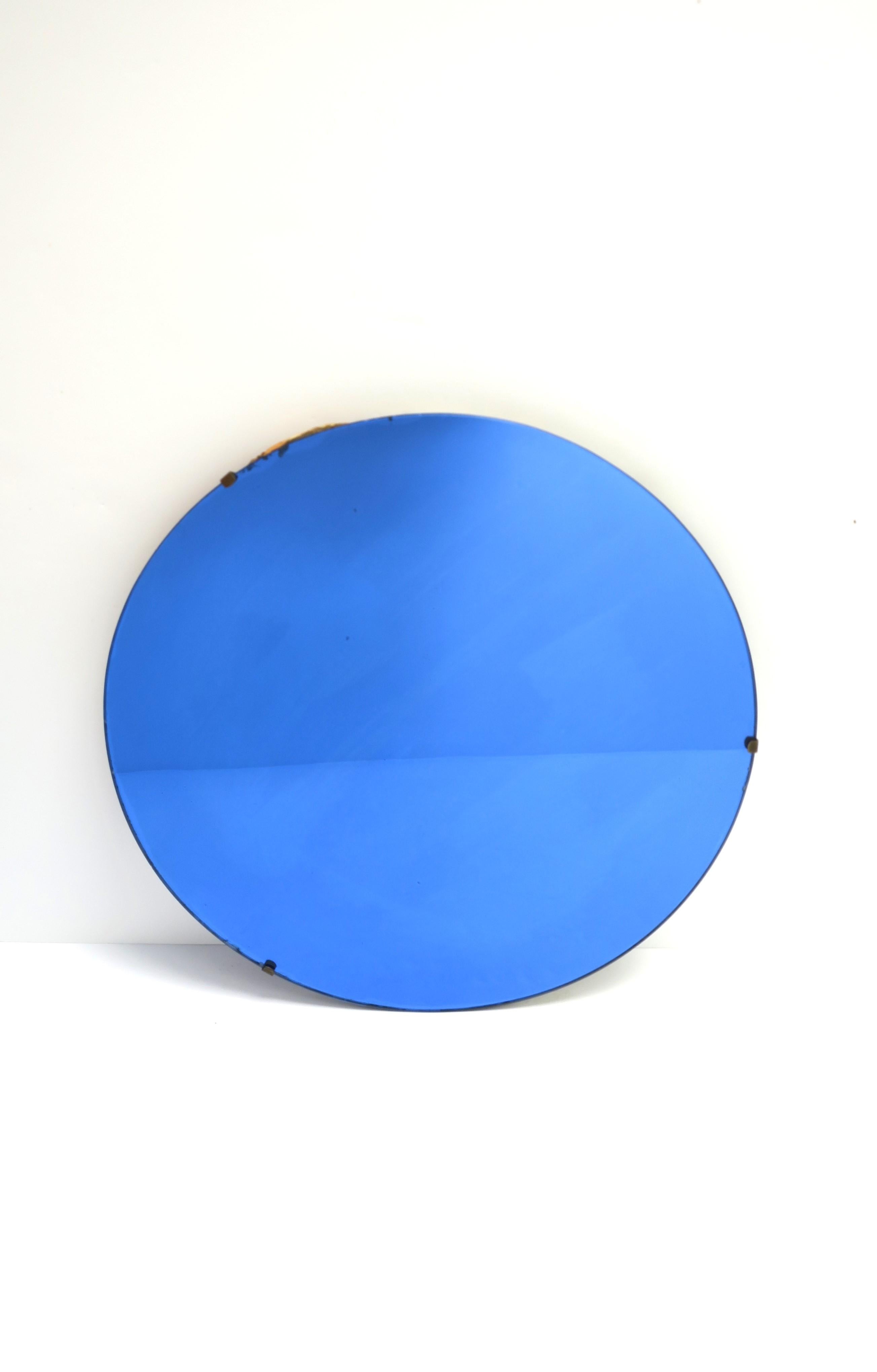 Art Deco Blue Glass Round Wall Mirror (Art déco) im Angebot