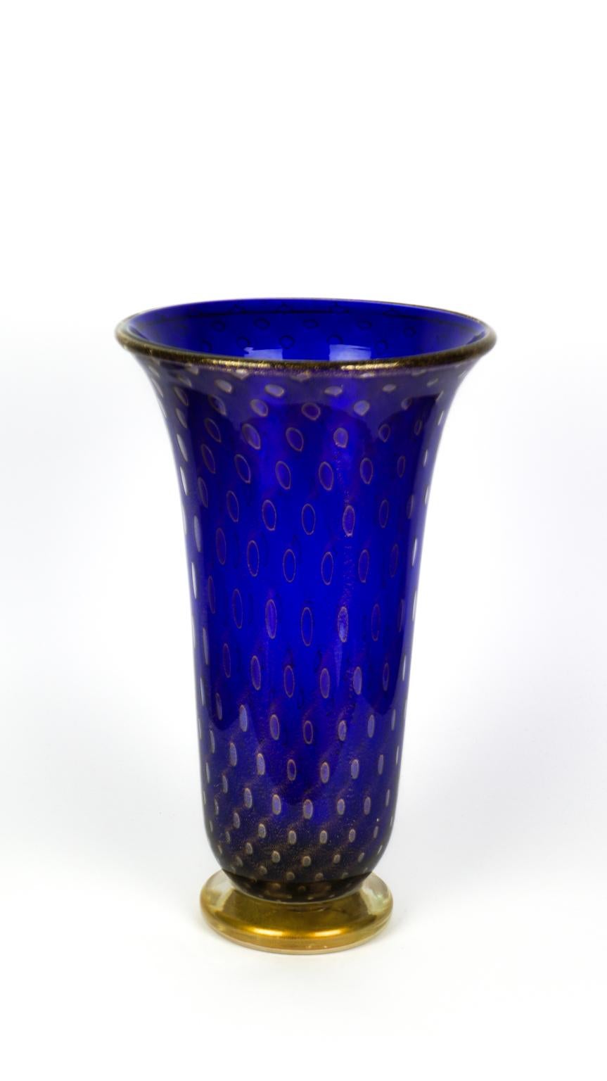 Hand-Crafted Art Deco Blue Gold Design Italian Art Glass Vase by Stefano Mattiello For Sale