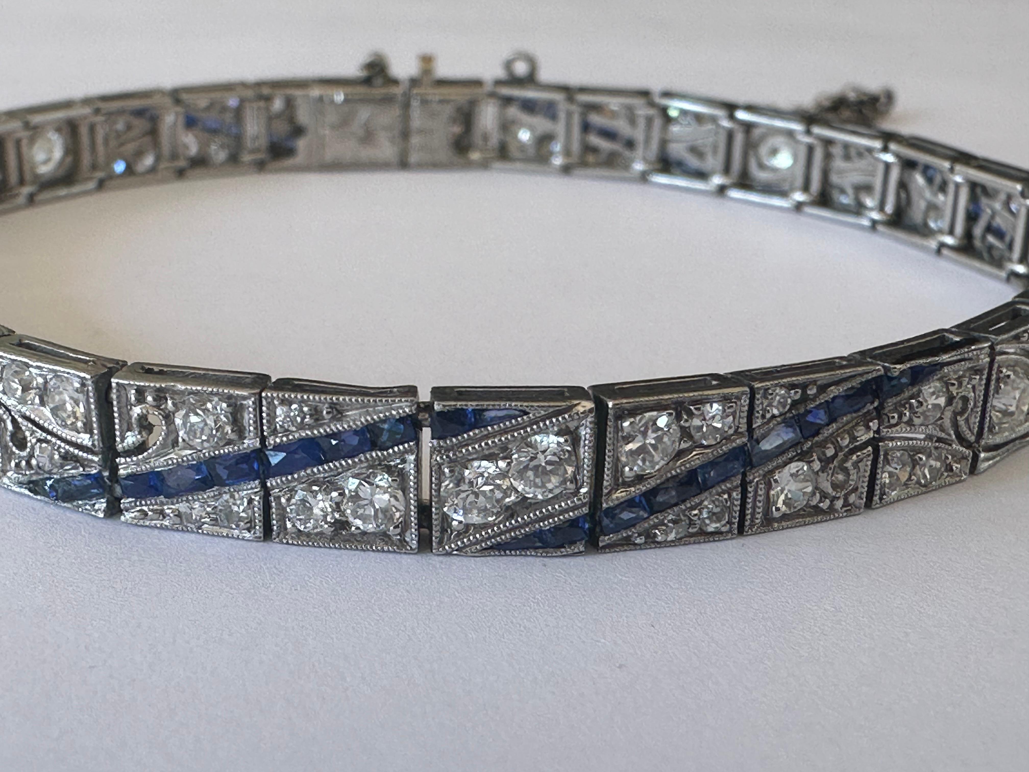 Art Deco Blue Sapphire and Diamond Link Bracelet  In Good Condition For Sale In Denver, CO