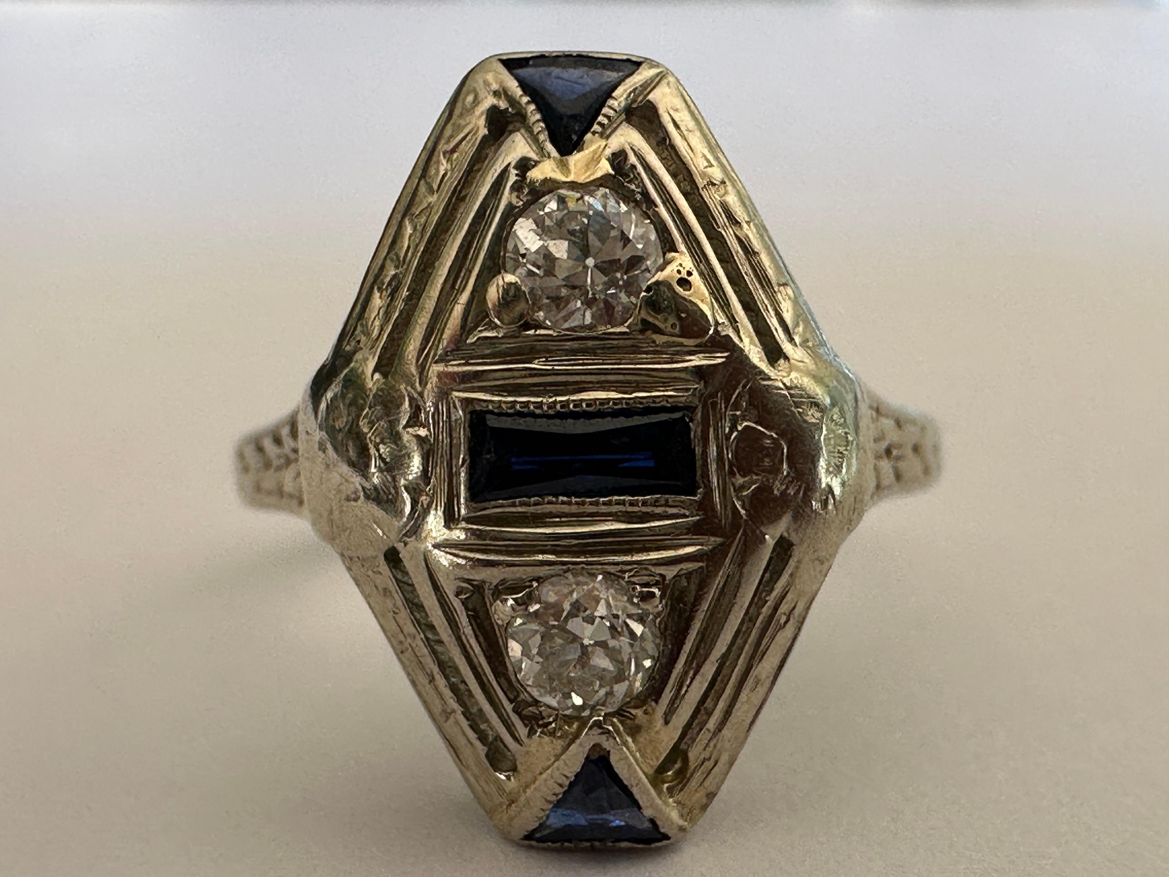 Art Deco Blue Sapphire and Diamond Navette Pinky Ring  For Sale 2
