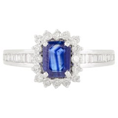 Art Decó Zafiro azul y diamantes Anillo de compromiso de oro blanco de 14 quilates Alta joyería