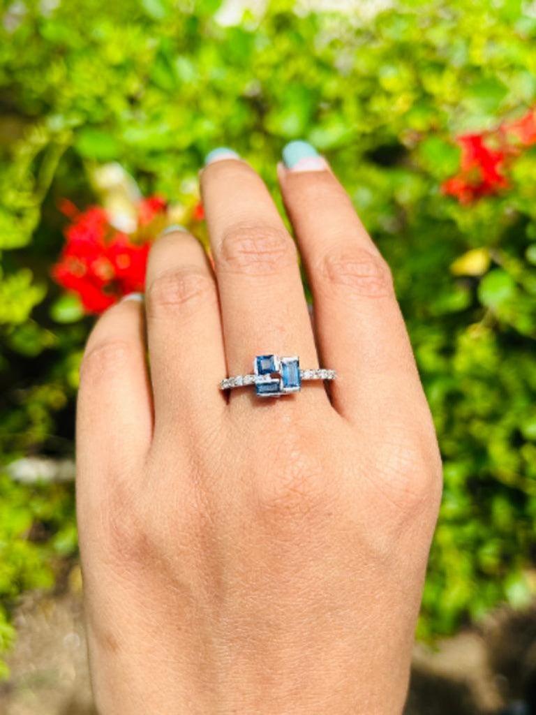 For Sale:  Modern Geometric Blue Sapphire and Diamond Ring for Her in 925 Sterling Silver 2