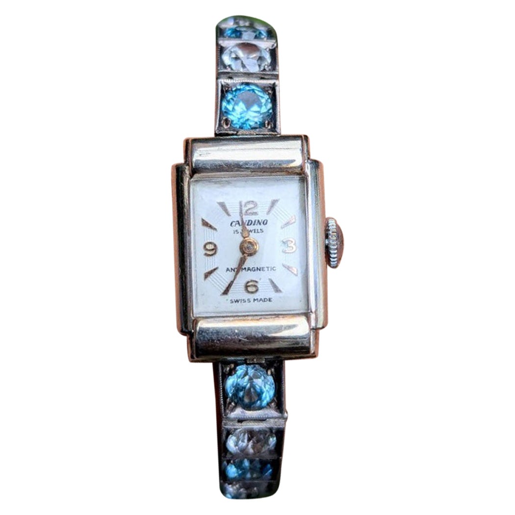 Art-Déco-Armbanduhr im Tennis-Stil mit blauen und weißen Zirkonia, 9-Karat-Weißgold und Silber im Angebot