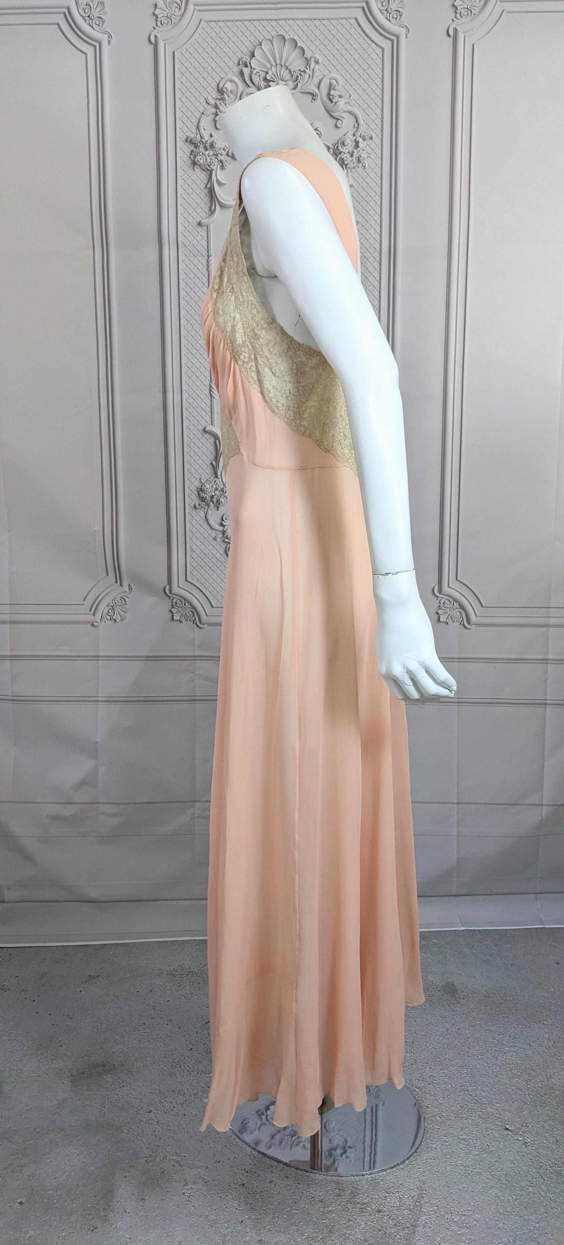  Art Deco Blush Pink Silk Crepe Chiffon and Lace Gown  For Sale 5