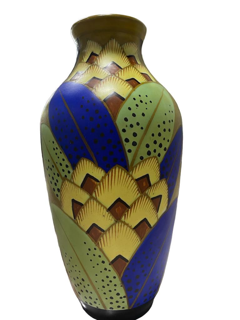 Polychrome Art-Déco-Vase aus Keramis in Boch-Optik Charles Catteau Kollektion von Jan Wind (Art déco) im Angebot
