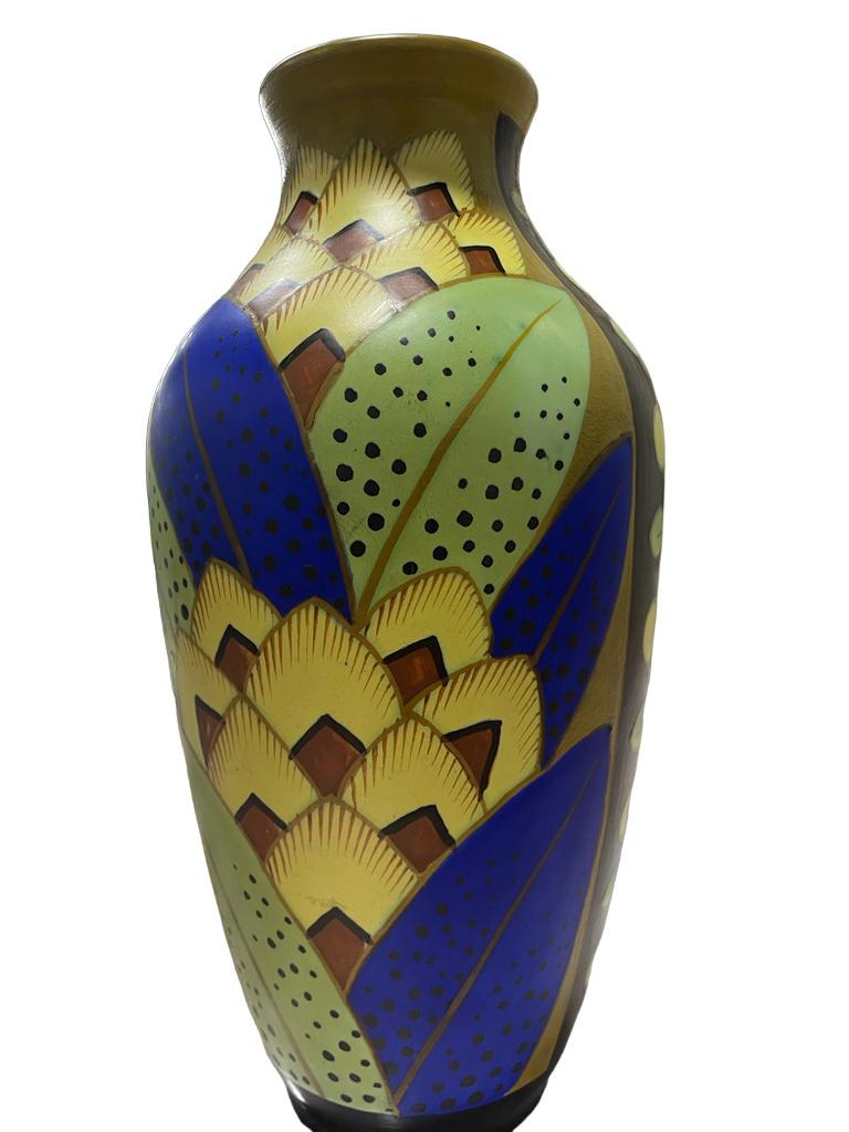 Polychrome Art-Déco-Vase aus Keramis in Boch-Optik Charles Catteau Kollektion von Jan Wind (Keramik) im Angebot