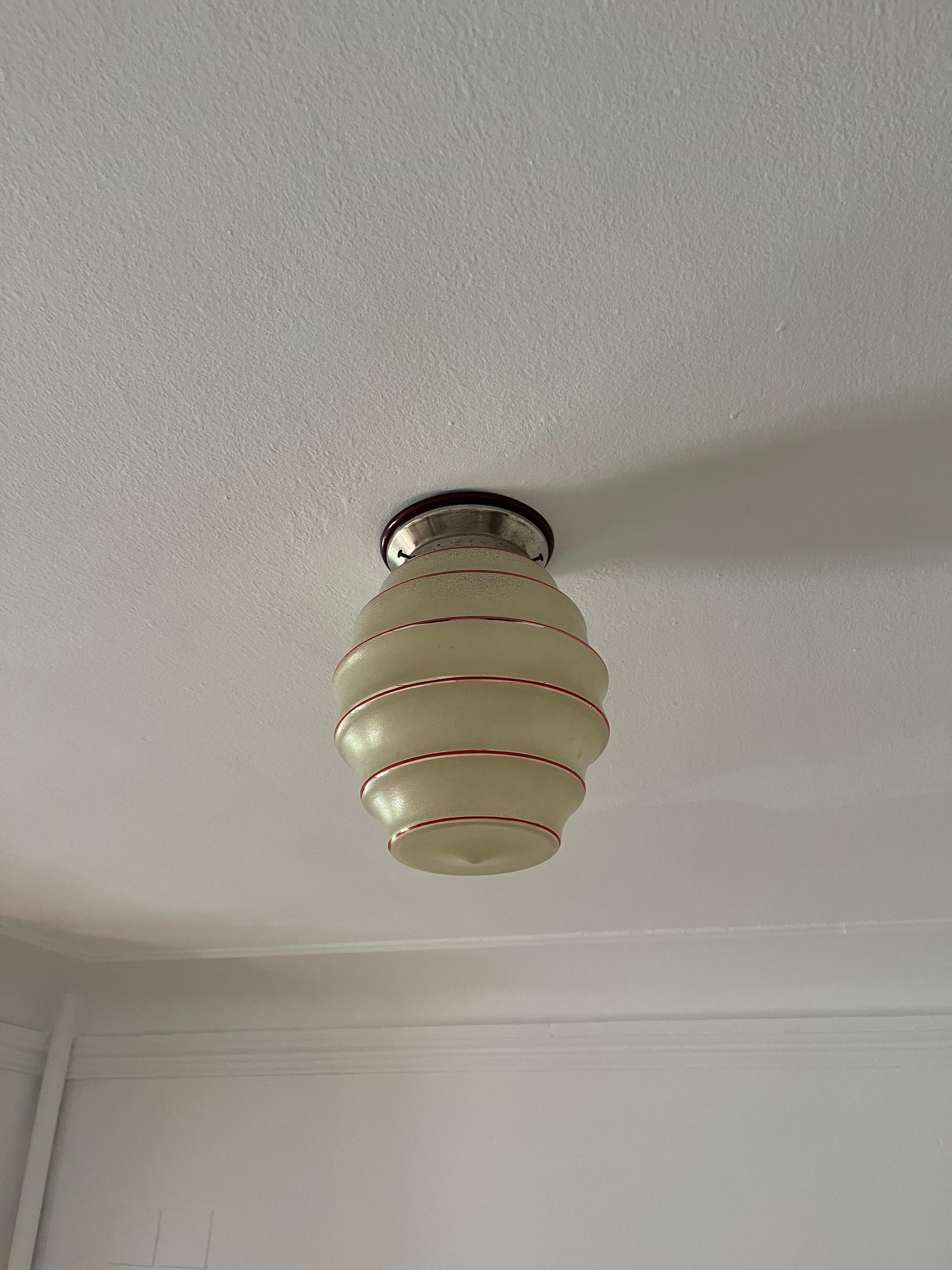 Art Deco Bohemian chrome Flush mount with Art glass shade, Beehive shape ceiling In Good Condition For Sale In Madrid, ES