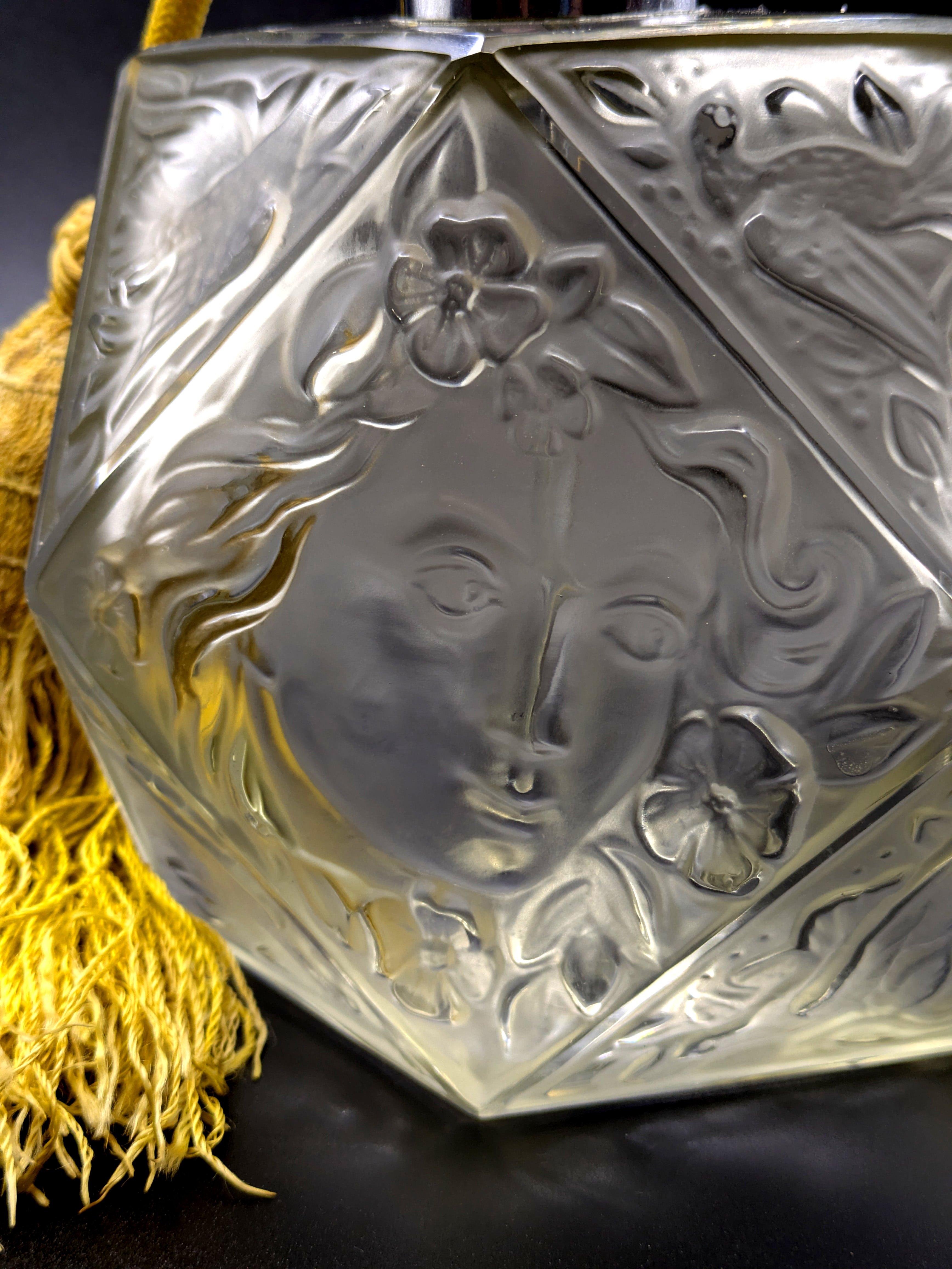 Art Deco Böhmisches Glas-Duftfläschchen von Rudolf Hlousek , um 1930 (20. Jahrhundert) im Angebot