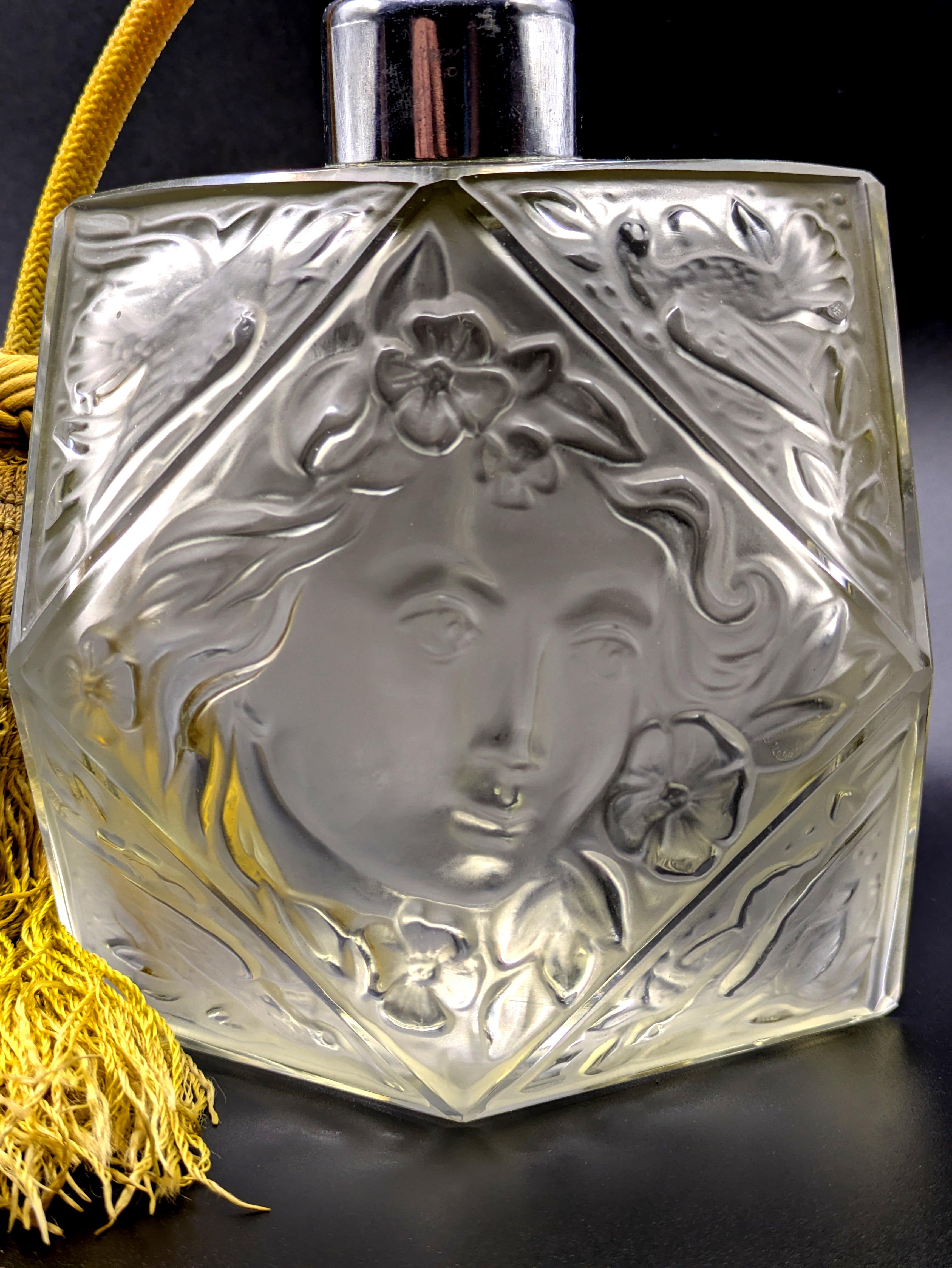 Art Deco Böhmisches Glas-Duftfläschchen von Rudolf Hlousek , um 1930 (Geschliffenes Glas) im Angebot
