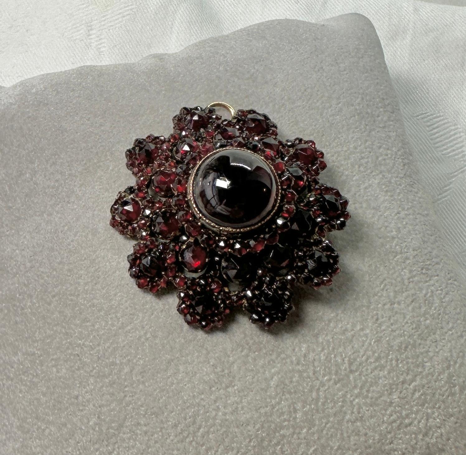 Art Deco Bohemian Garnet Pendant Lavaliere Necklace Brooch 13mm Cabochon Antique For Sale 4