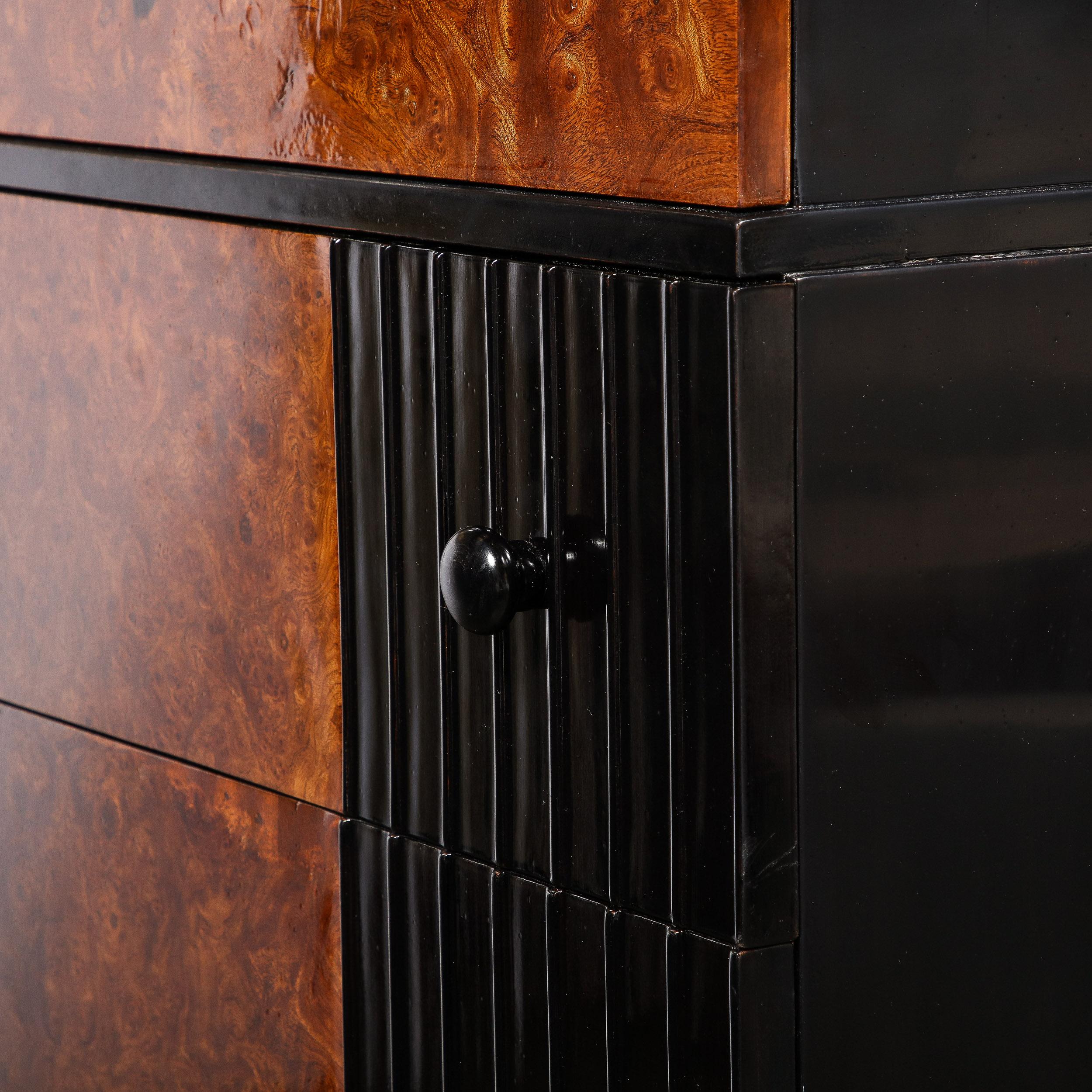 Art Deco Book-Matched & Burled Walnut, Chrome Pulls & Fluted Black Lacquer Chest im Angebot 5