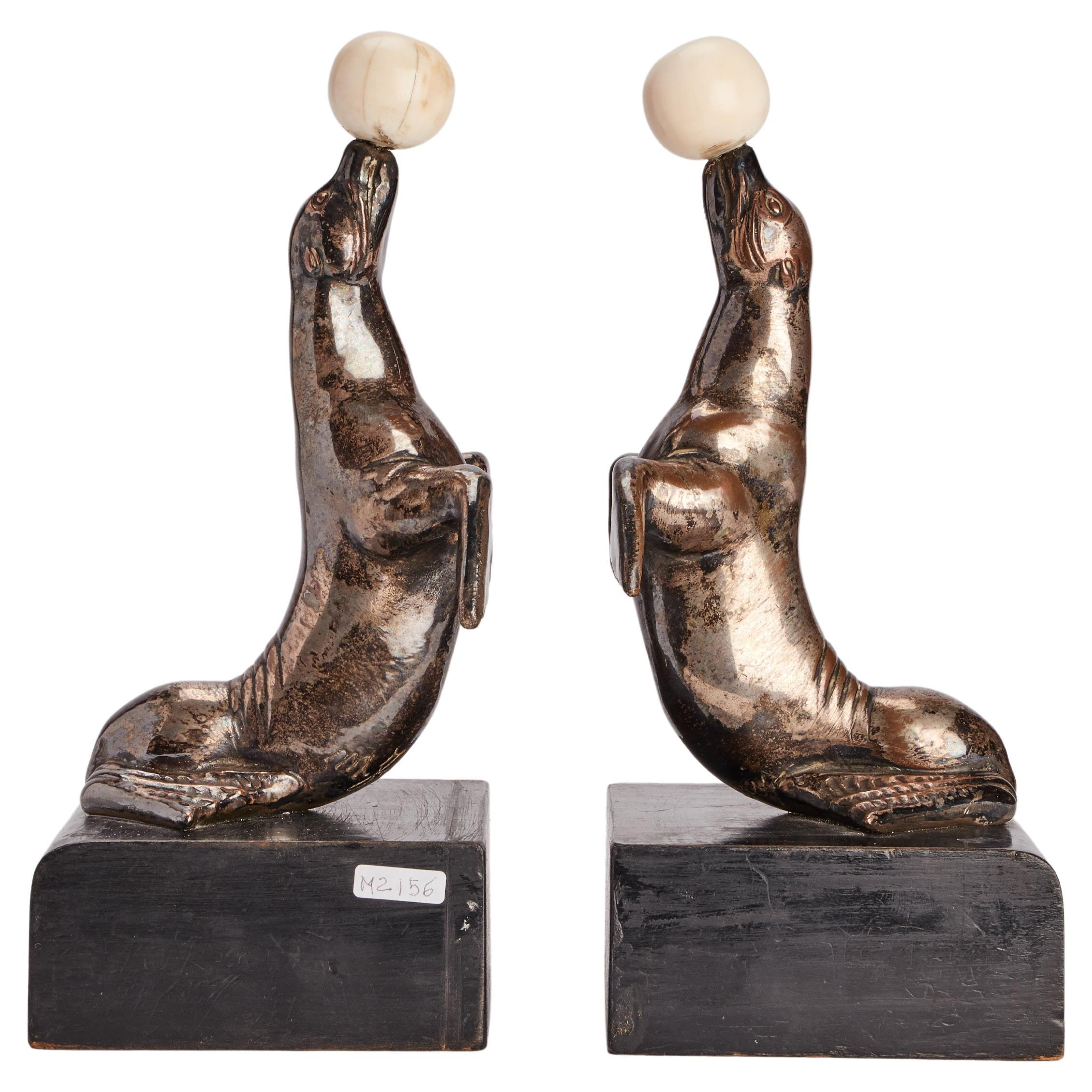 Art Déco Bookends, Depicting Two Seals Playing with a Ball, Italy, 1930