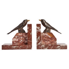 Vintage Art Déco bookends depicting two swallows, France 1930. 