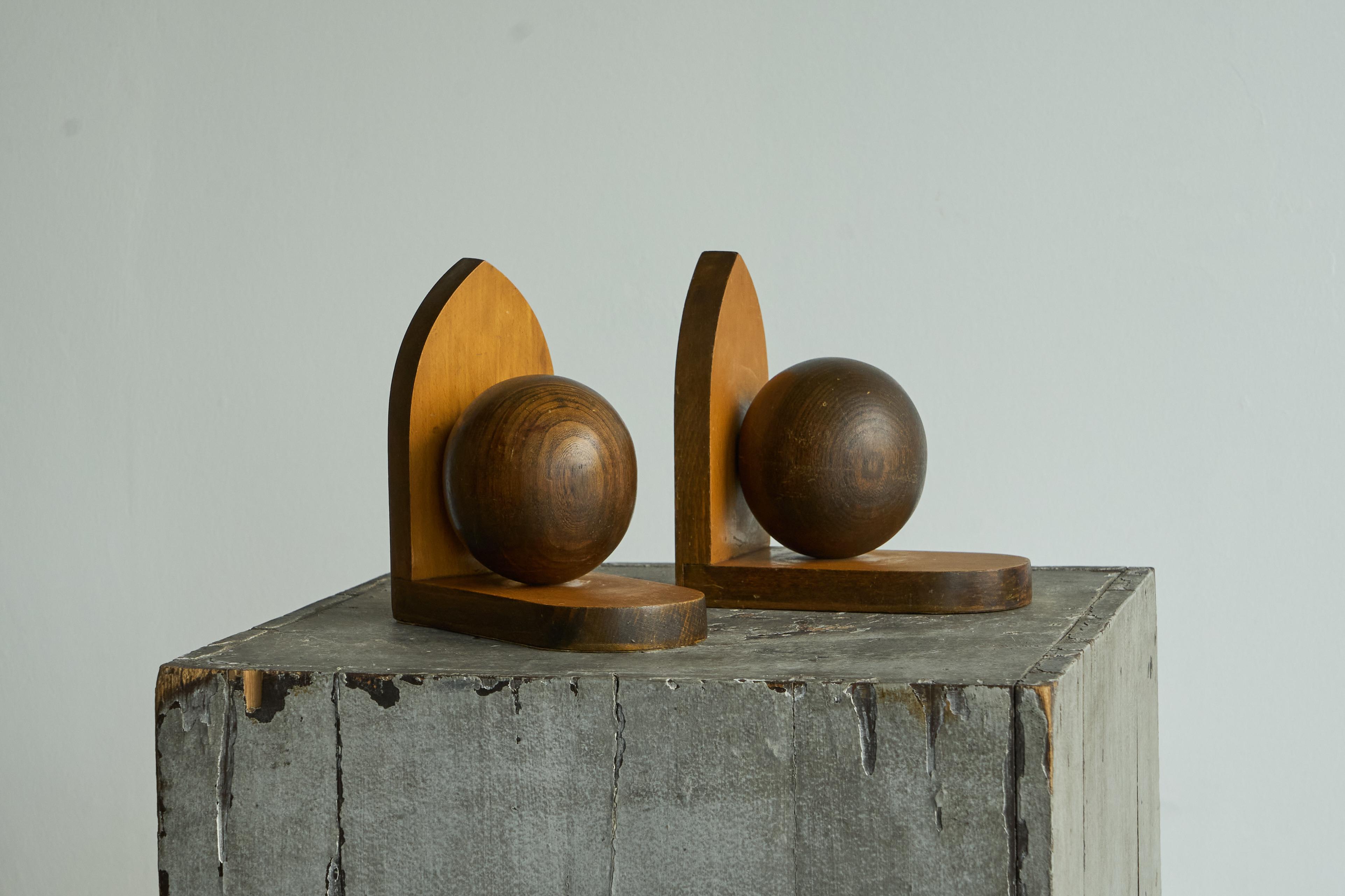 Art Deco Bookends in Wood 1930s (Handgefertigt) im Angebot