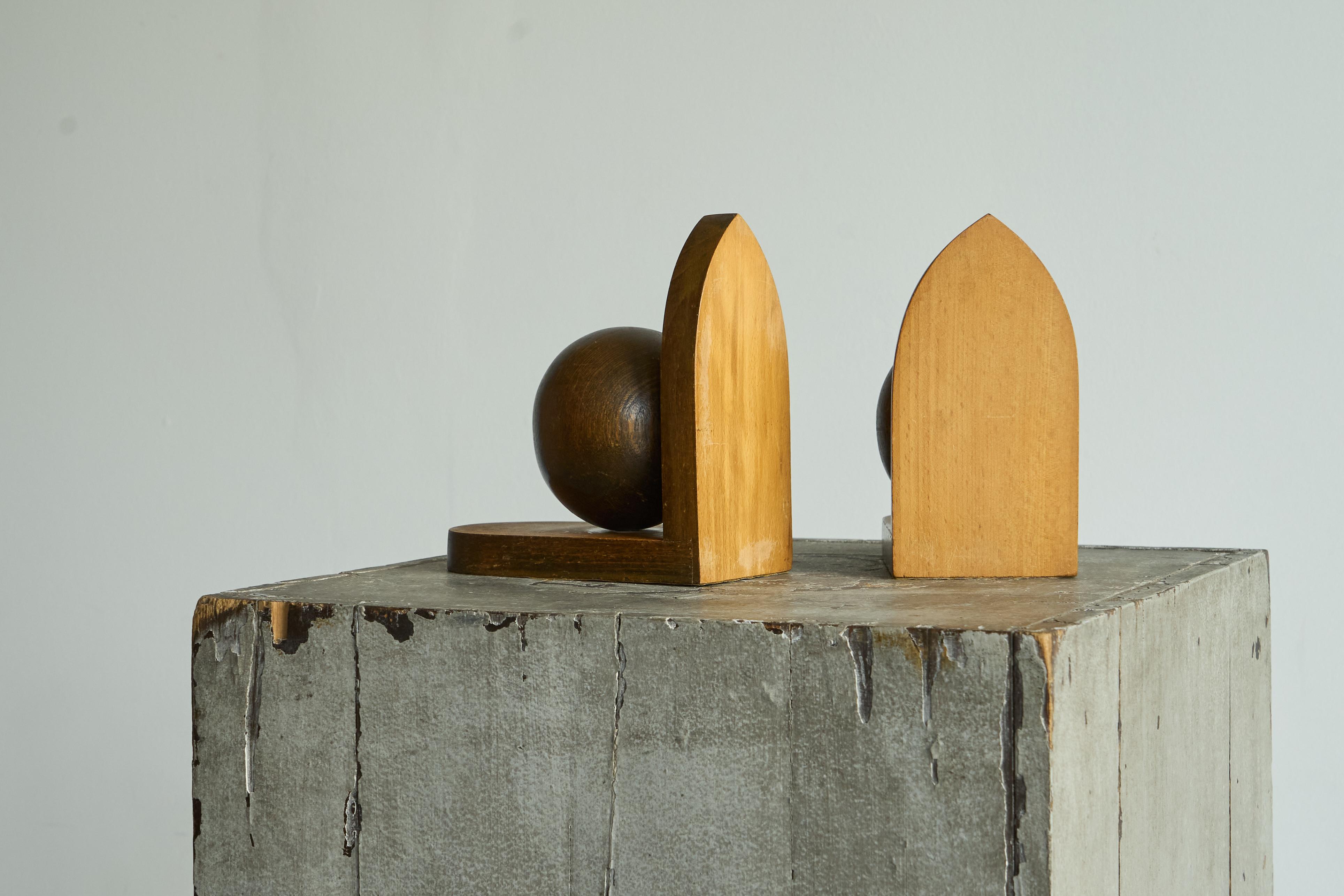 Art Deco Bookends in Wood 1930s (20. Jahrhundert) im Angebot