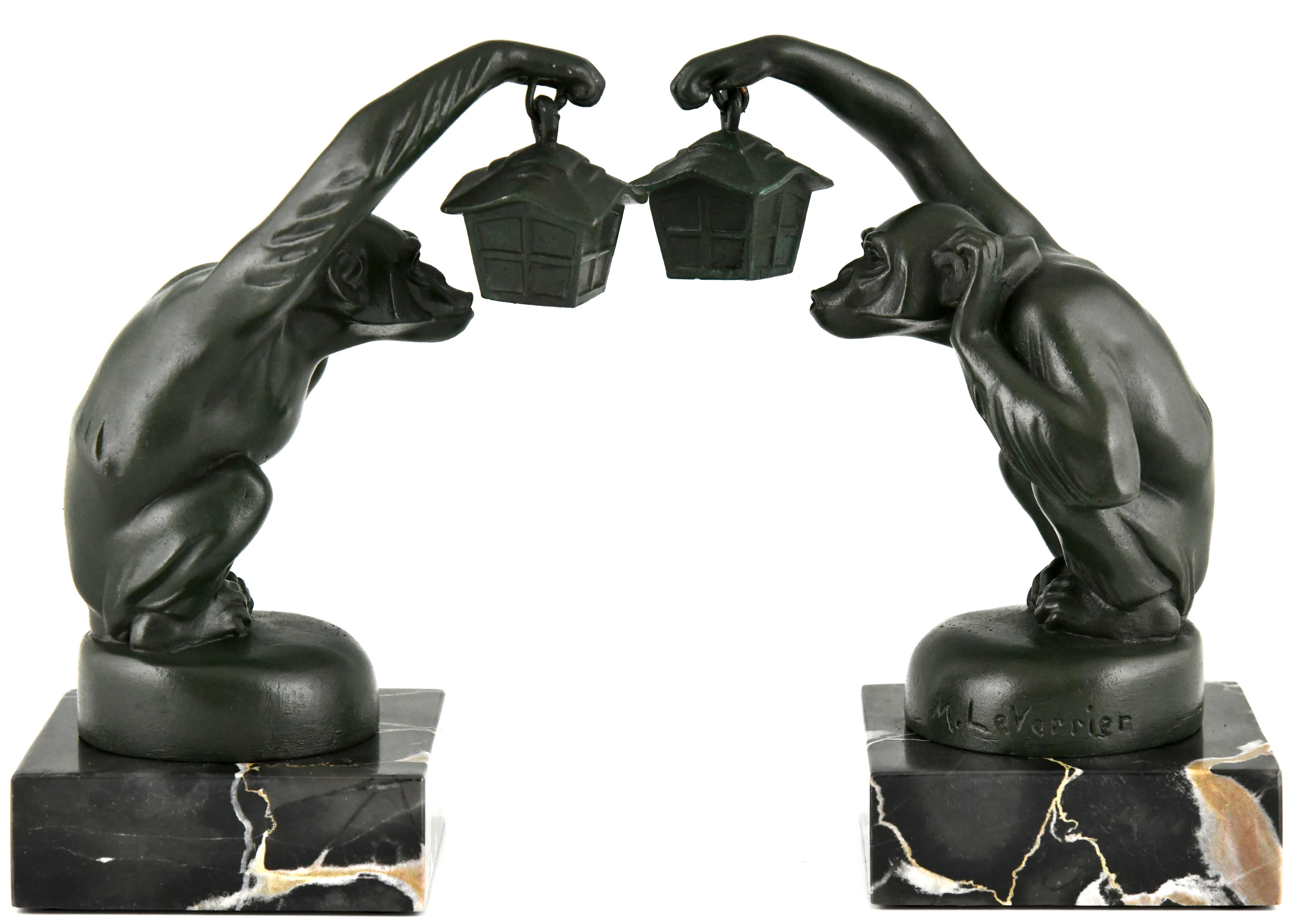 Art Deco Bookends Monkey with Lantern by Max Le Verrier 1925 In Good Condition For Sale In Antwerp, BE