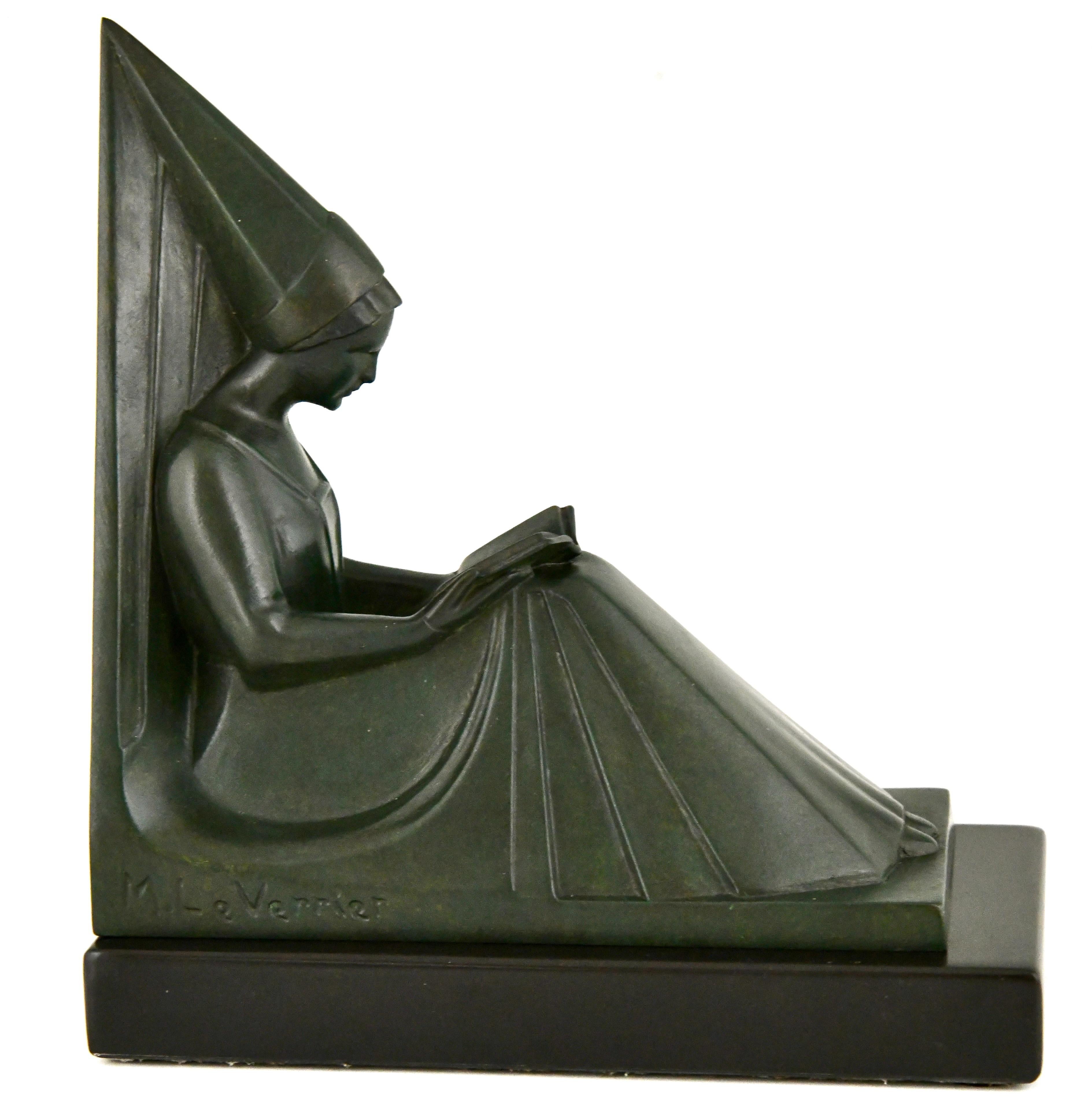 Mid-20th Century Art Deco Bookends Reading Medieval Ladies by Max Le Verrier France 1930 For Sale