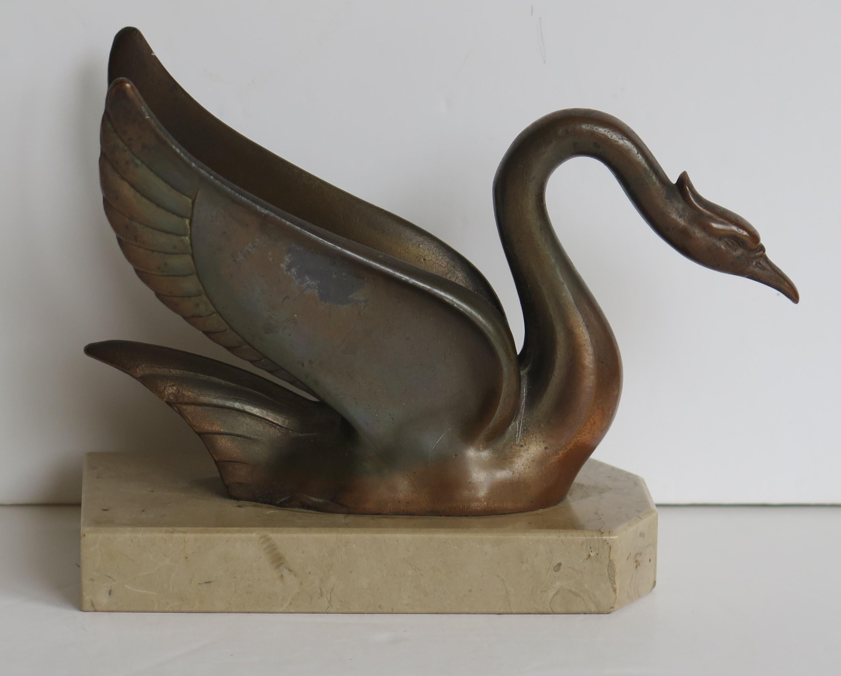 Art Deco Bookends Swans Bronzed Metal on Beige Marble Bases, French, circa 1930 For Sale 8