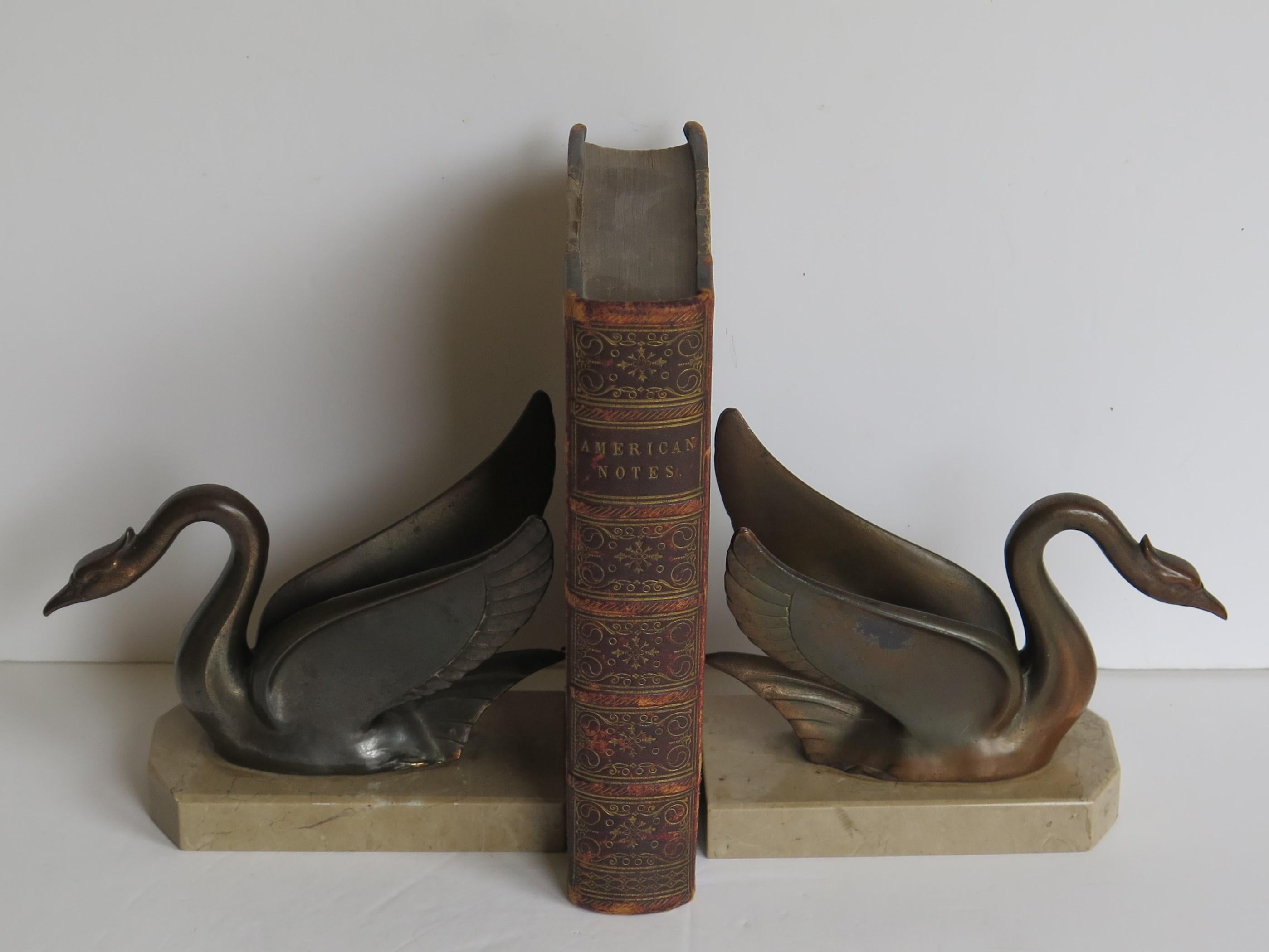 Art Deco Bookends Swans Bronzed Metal on Beige Marble Bases, French, circa 1930 For Sale 13