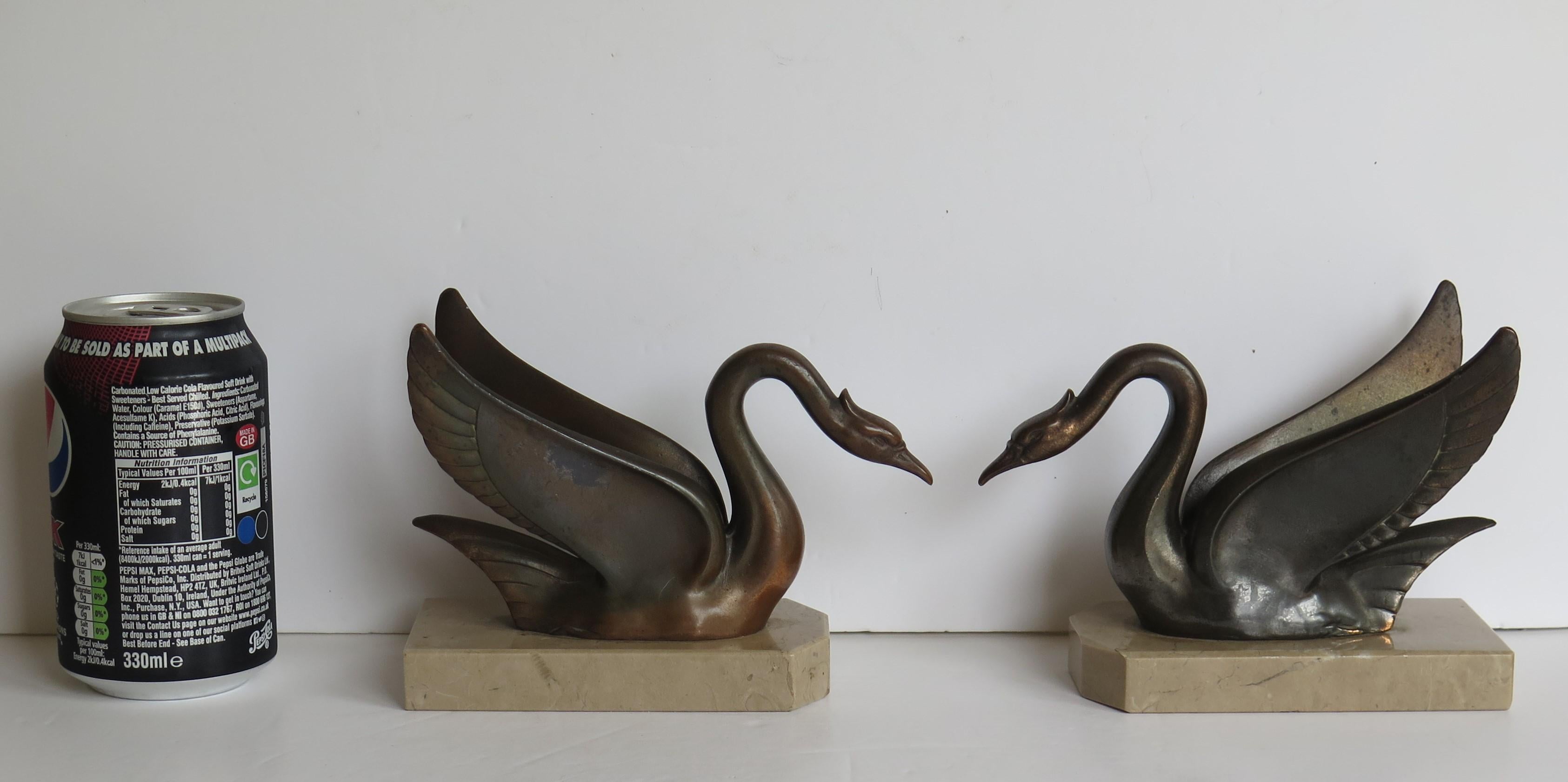 Art Deco Bookends Swans Bronzed Metal on Beige Marble Bases, French, circa 1930 For Sale 14