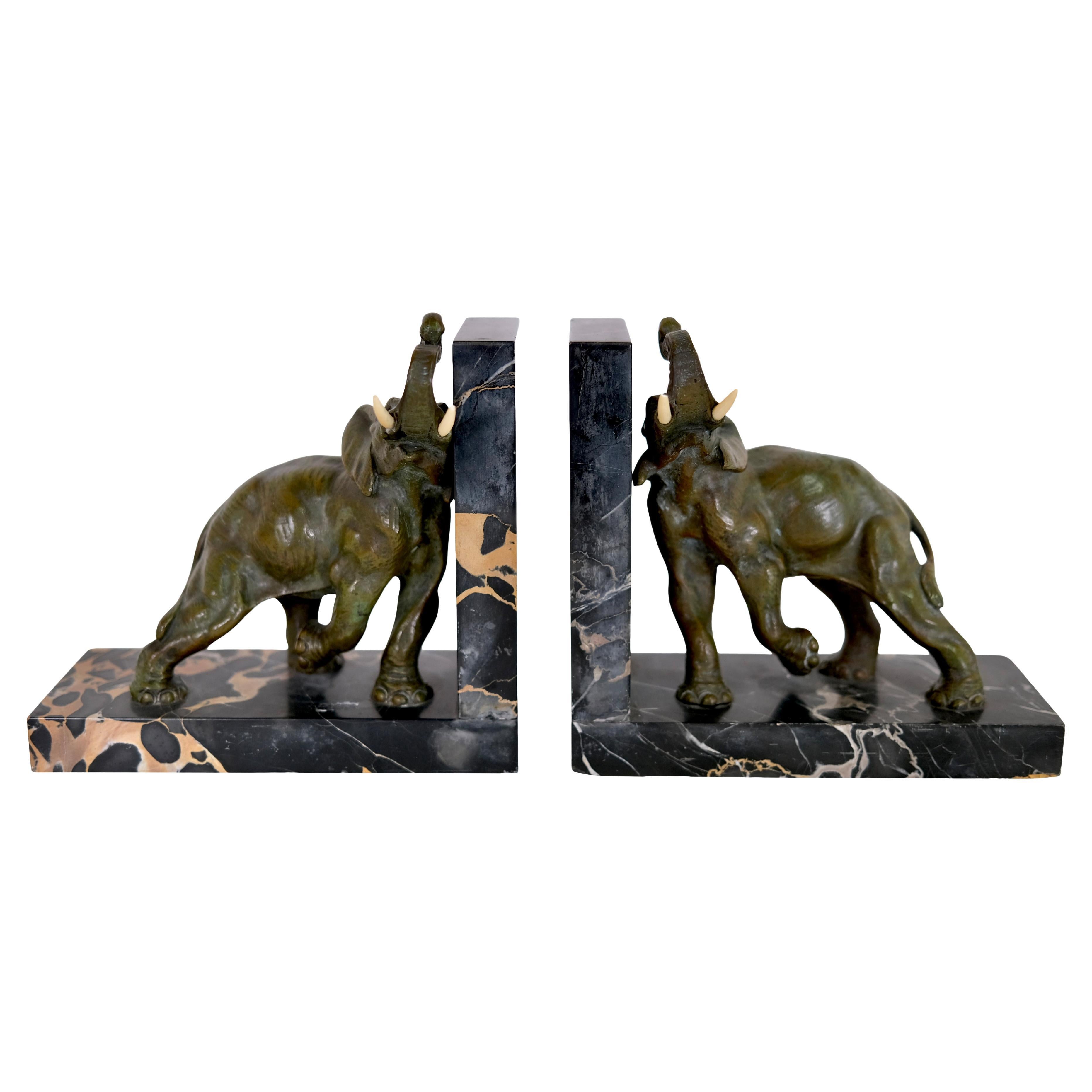 Serre-livres Art Déco avec éléphants en bronze de Louis-Albert Carvin, France, années 1930 en vente