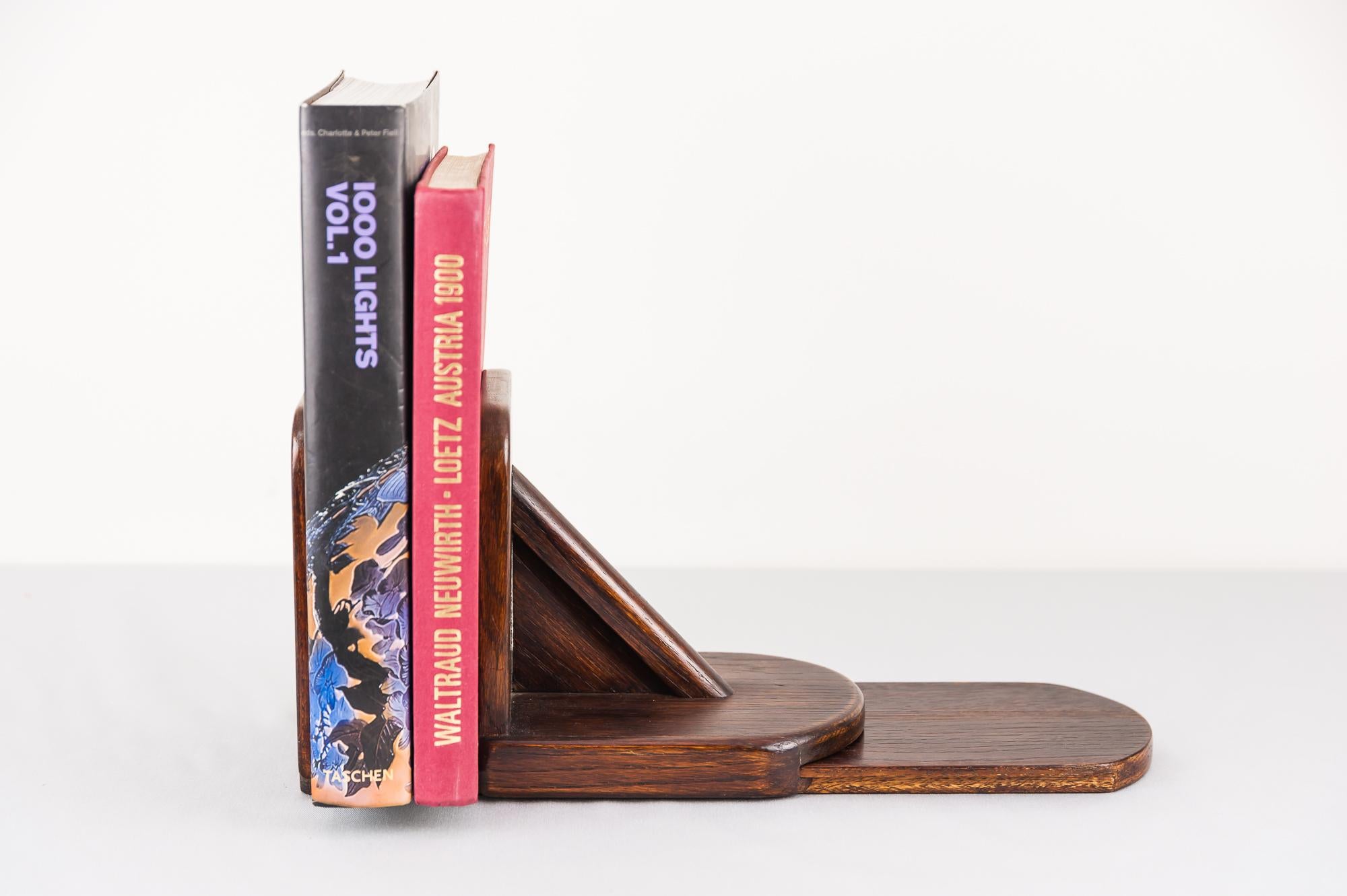 Art Deco Bookholder In Good Condition In Wien, AT
